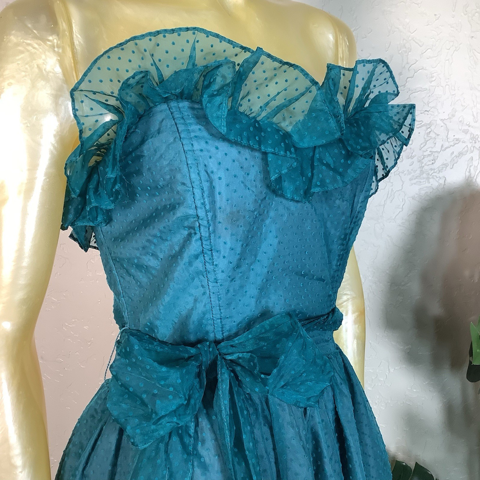 Vtg 1980s Gunne Sax Teal Swiss Dot Strapless Tea Length Semi-Formal Dress