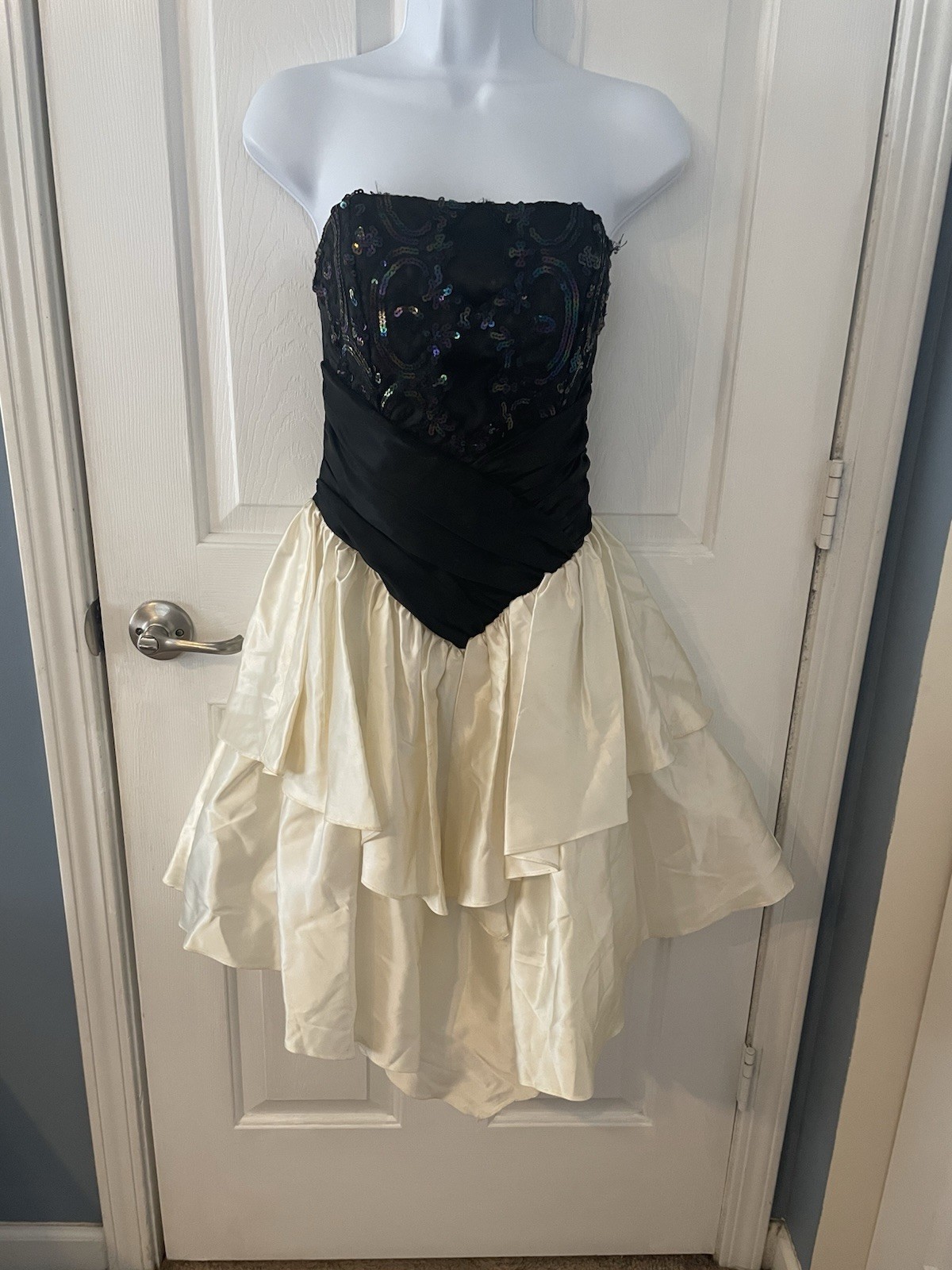 Vintage 1990’s Zum Zum Black and Ivory Prom Dress Size S