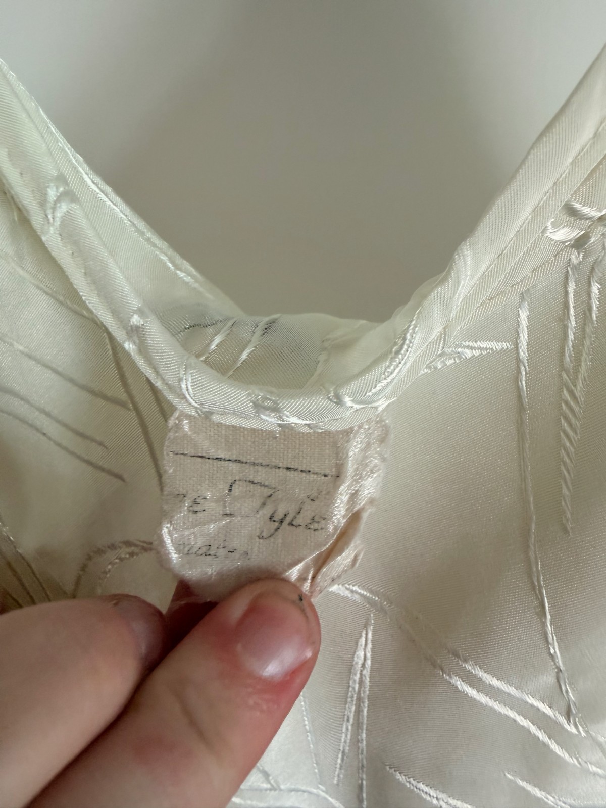 Vintage Cream Satin Jacquard Slip Dress Nightgown Ribbon Rose Chemise Medium
