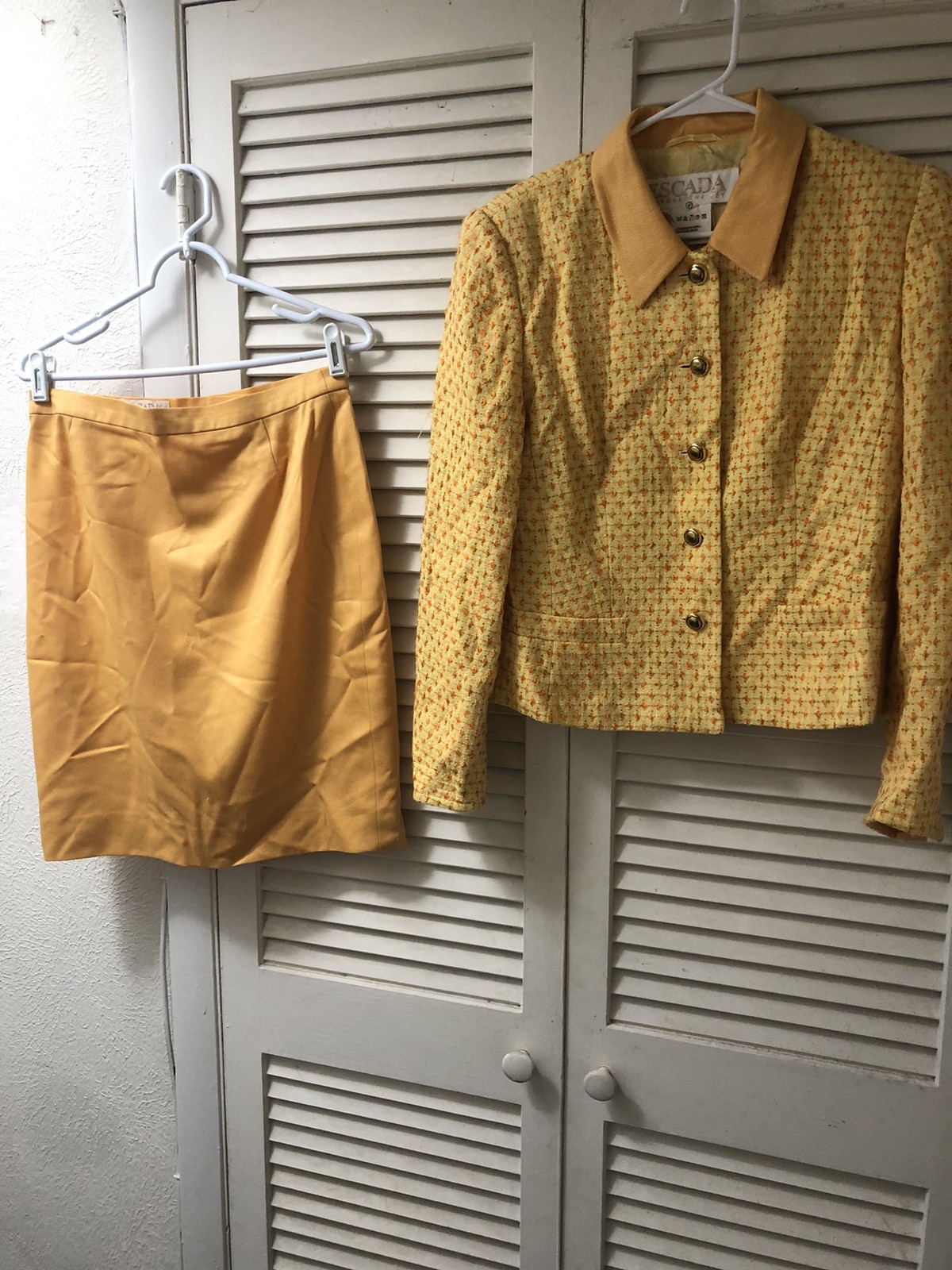 Vintage 1980s ESCADA Skirt Suit 80% Wool Size 40 Tweed Jacket Yellow Orange