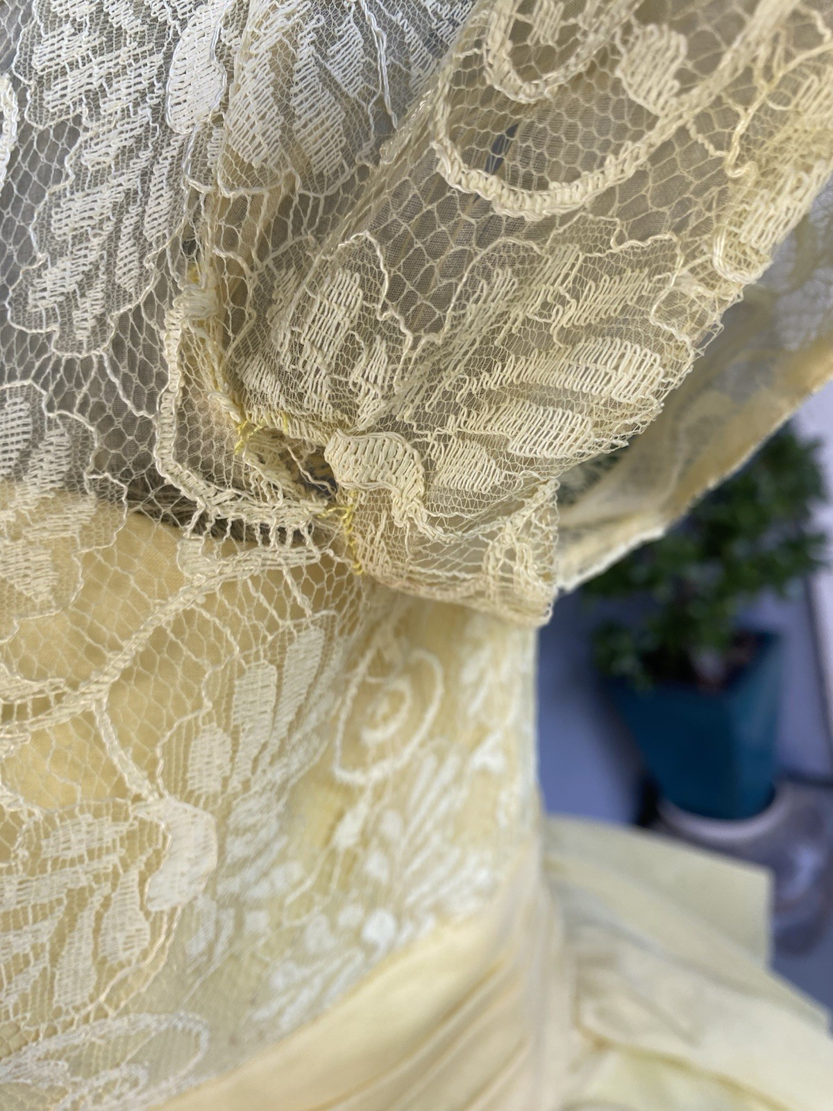Beautiful yellow vintage 50s 60s Prom Party dress S M