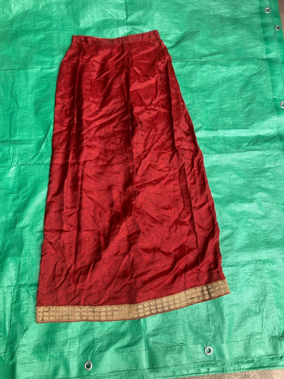 Vintage Western Costume Co Skirt Waist 26”x 37