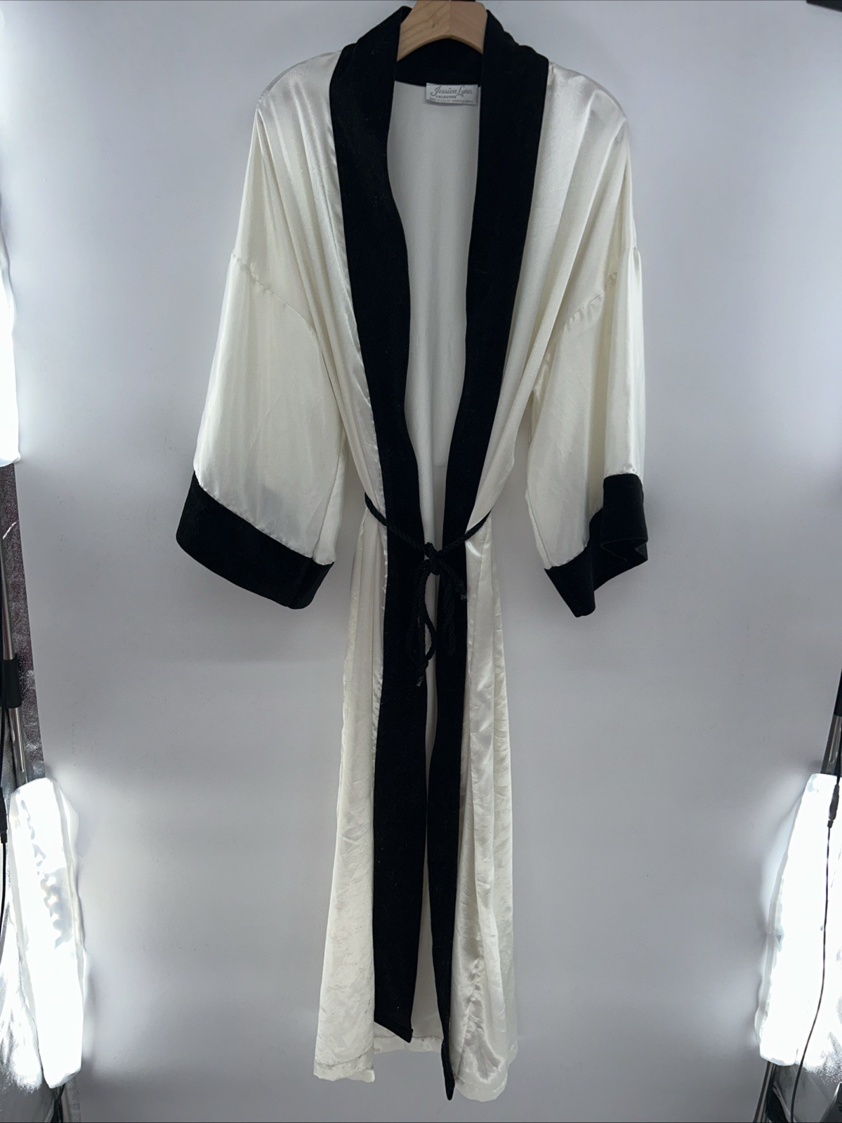 Vintage Jessica Lynn Women’s Bathrobe Made In USA White/black One Size Belted