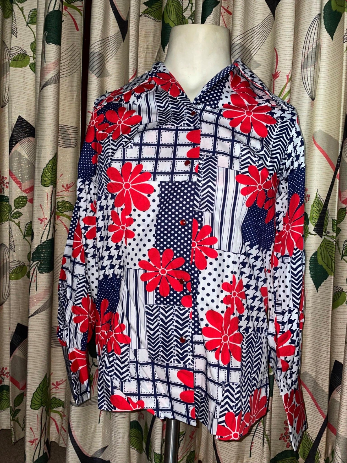 VTG 60S 70S WOMENS MEDIUM TEM TEX RAYON FLOWER BUTTON WESTERN COWBOY SHIRT