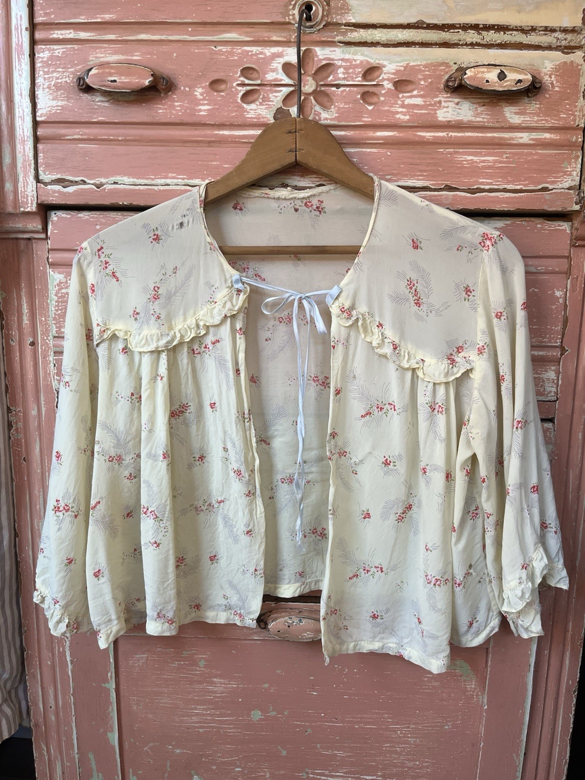 40s 50s Antique Vintage Rayon Floral Cottagecore House Jacket Ruffle Blouse S/M