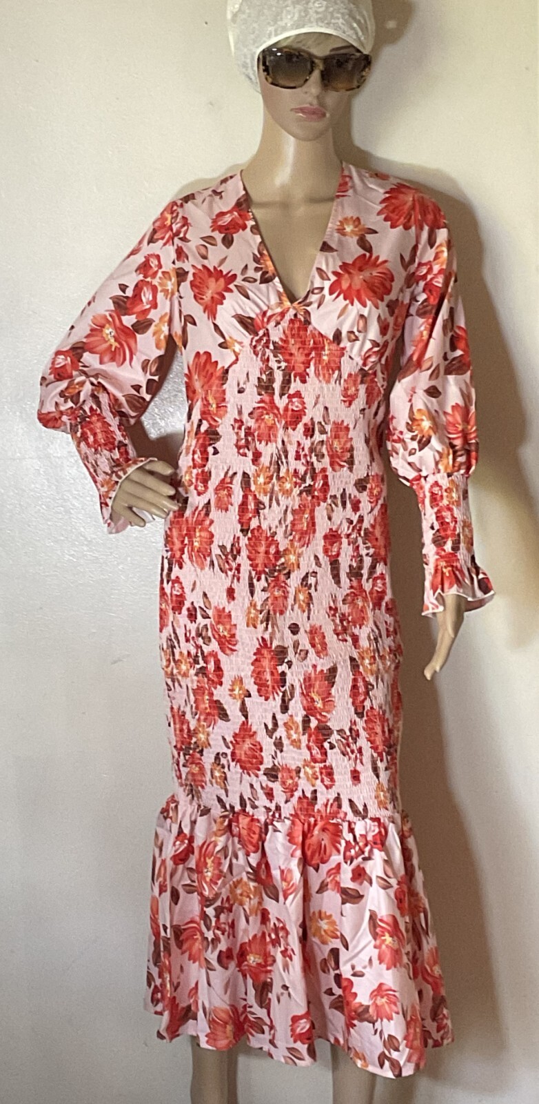Hawaiian Orange & White Floral Elasticized Waist Mermaid Dress Size Medium