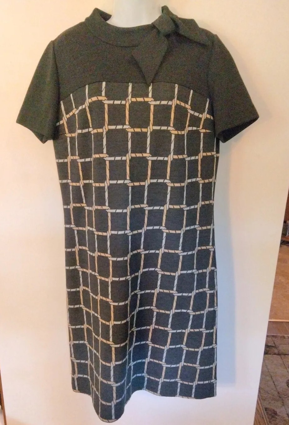 Vintage 1960s Leslie Fay Knit Dress Large Xl dark gray black ? abstract