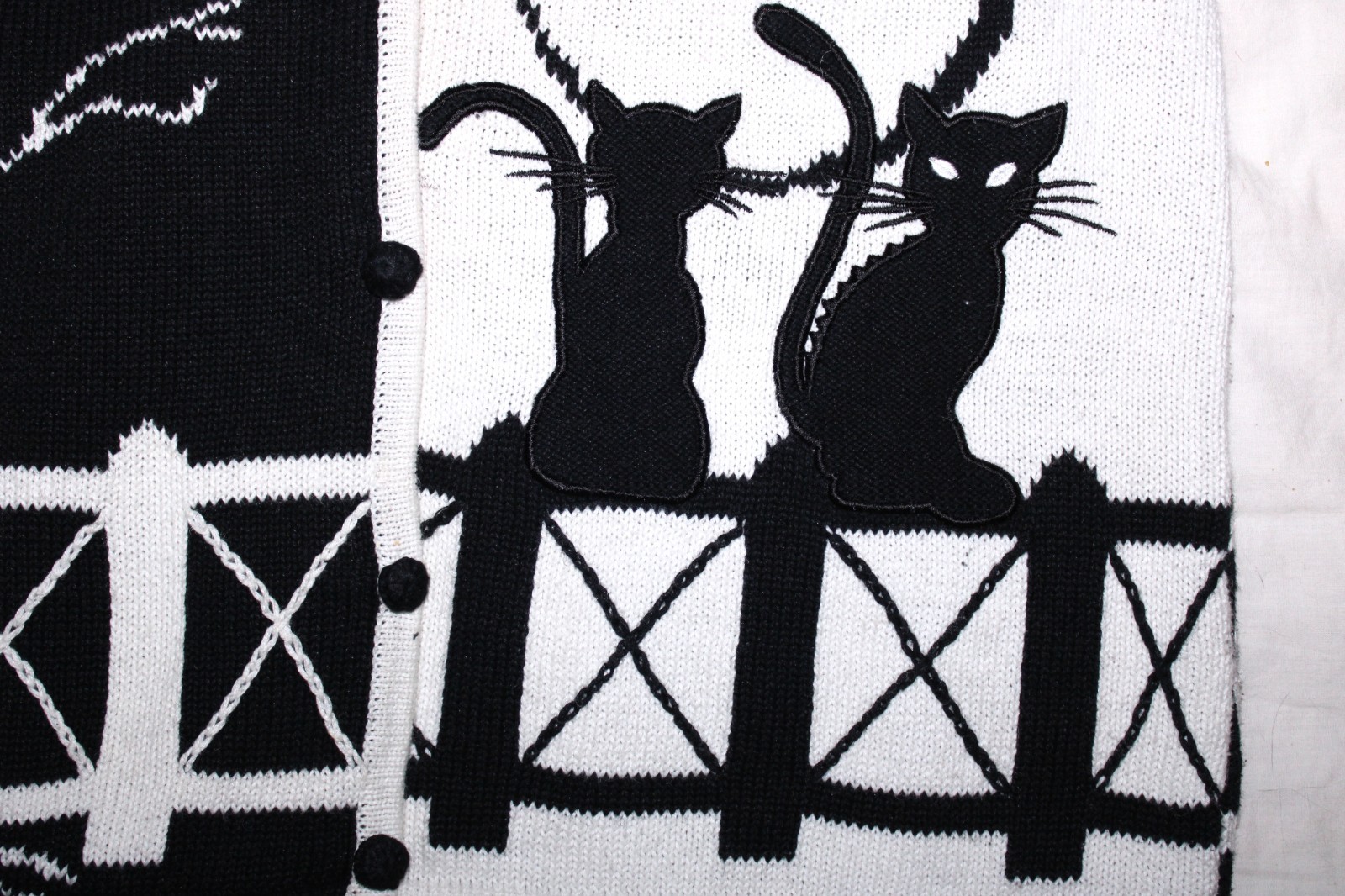 Marisa Christina Cat Sweater Vest Embroidered Black Cats Bats and Stars