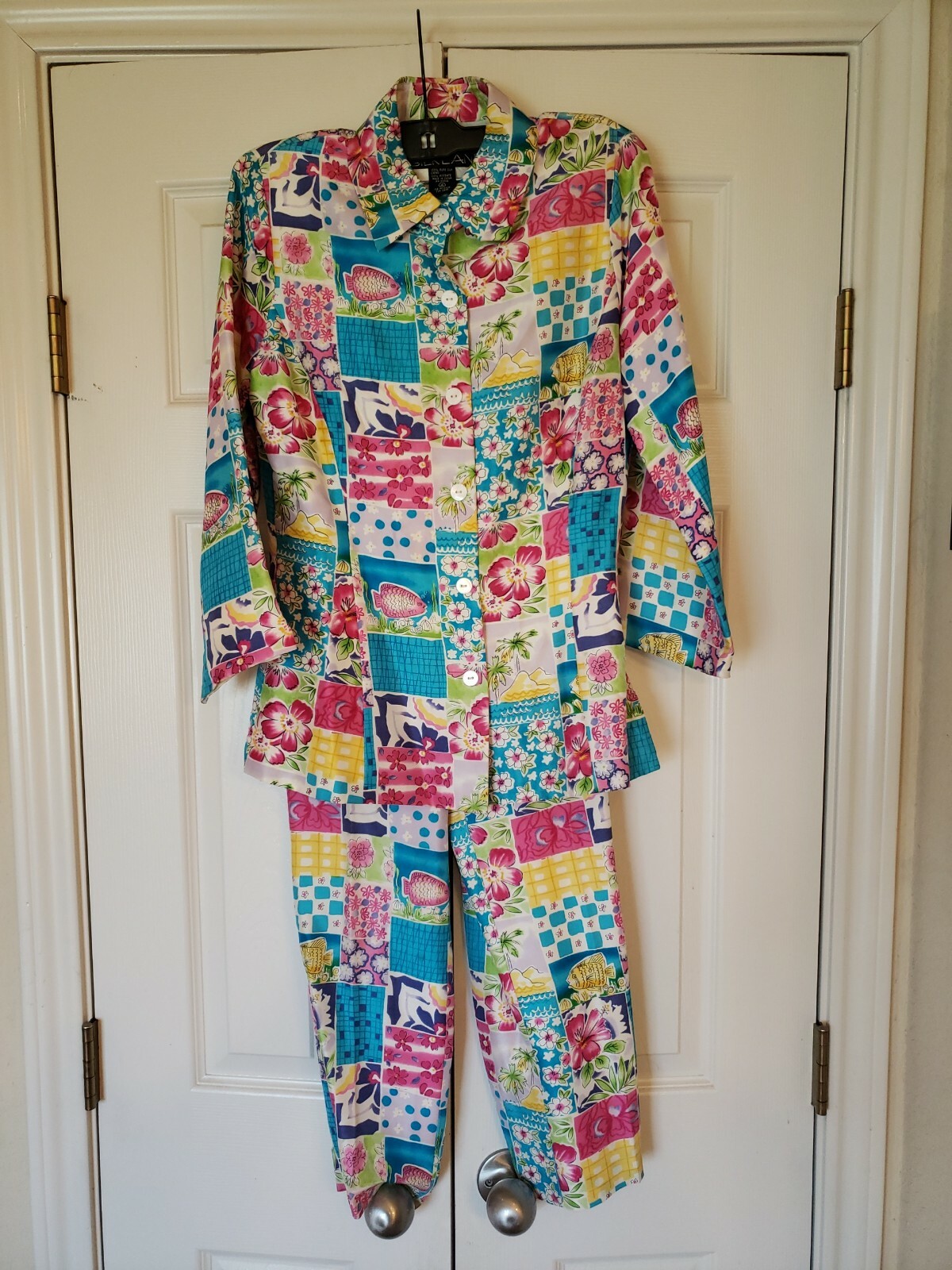 Vintage 100% Silk SILKLAND Pants And Blouse Suit floral design *Free Shipping*