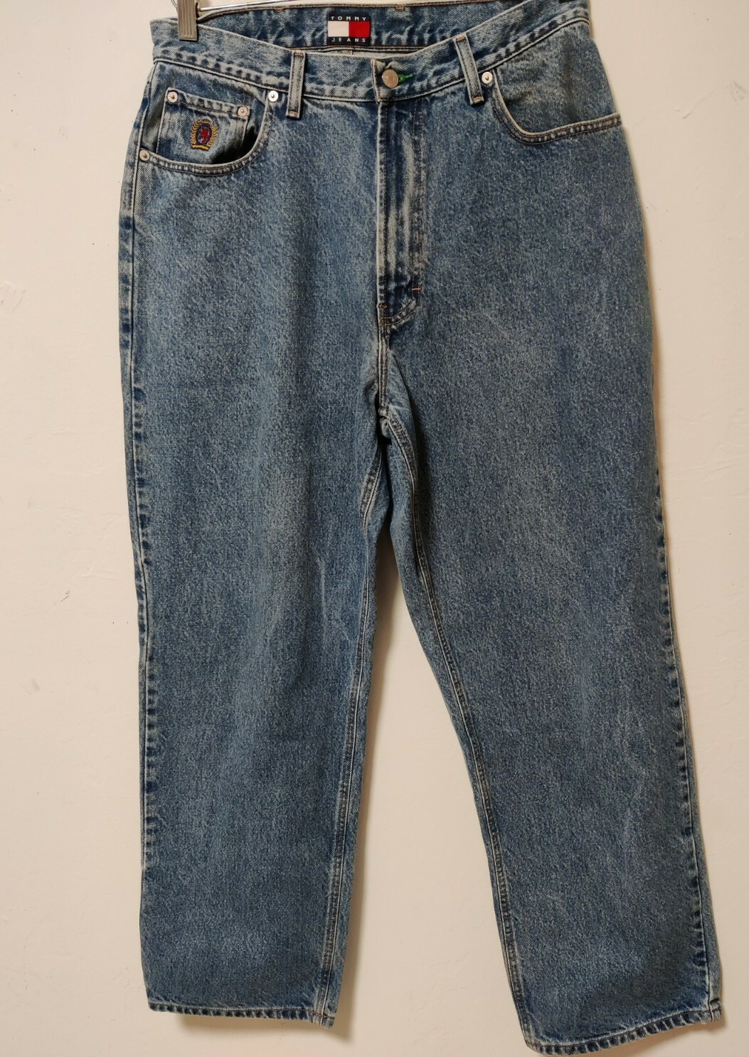 Vintage Ladie’s Tommy Hilfiger Jeans Baggy High Waist 34″ x 29″ Logo Shield EUC