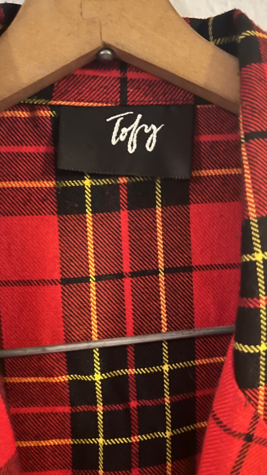 Tofy vintage blazer marked a size 4. Fits S/M but please check measurements.