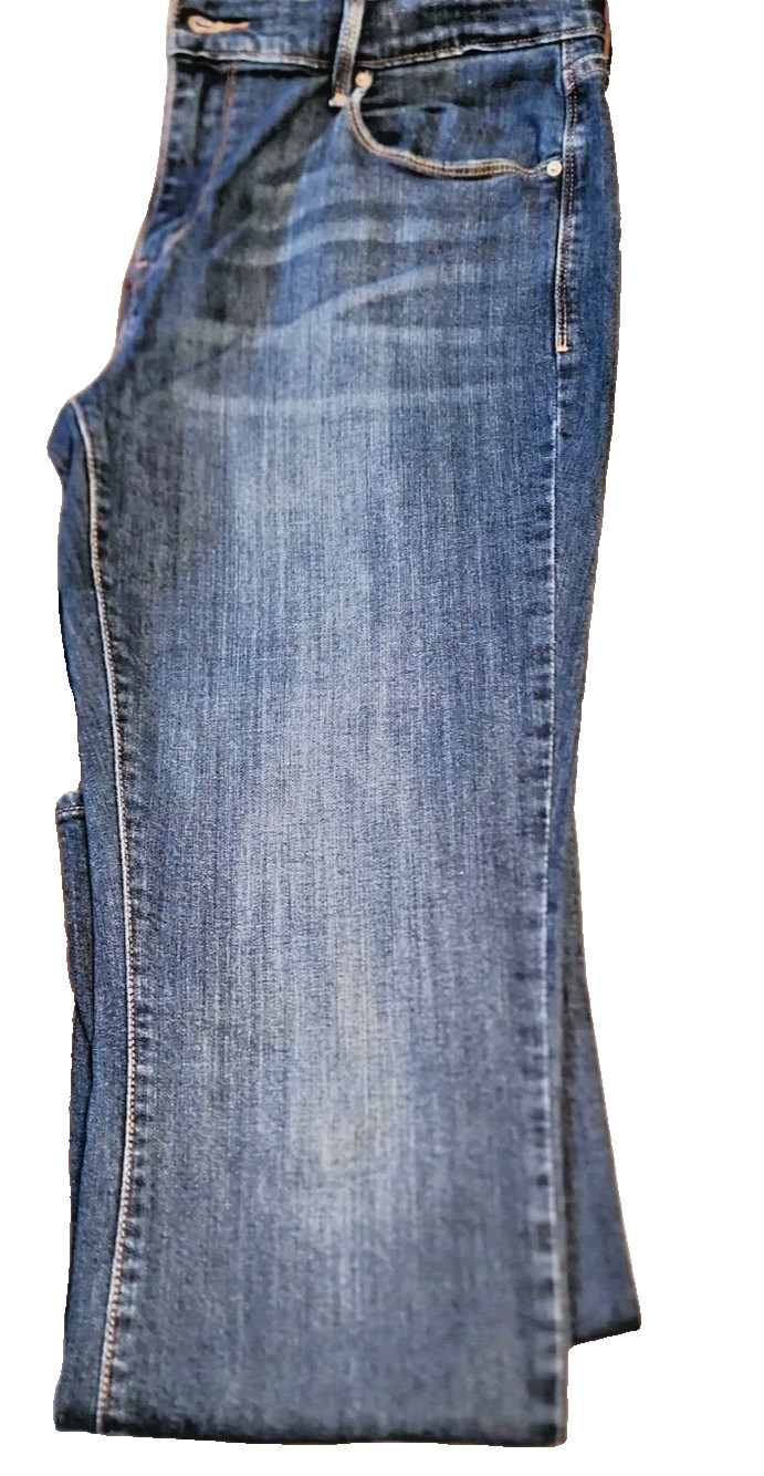 Pre-Owned – Women’s Levi’s 505 Straight Jeans – 14 L – Free Ship!