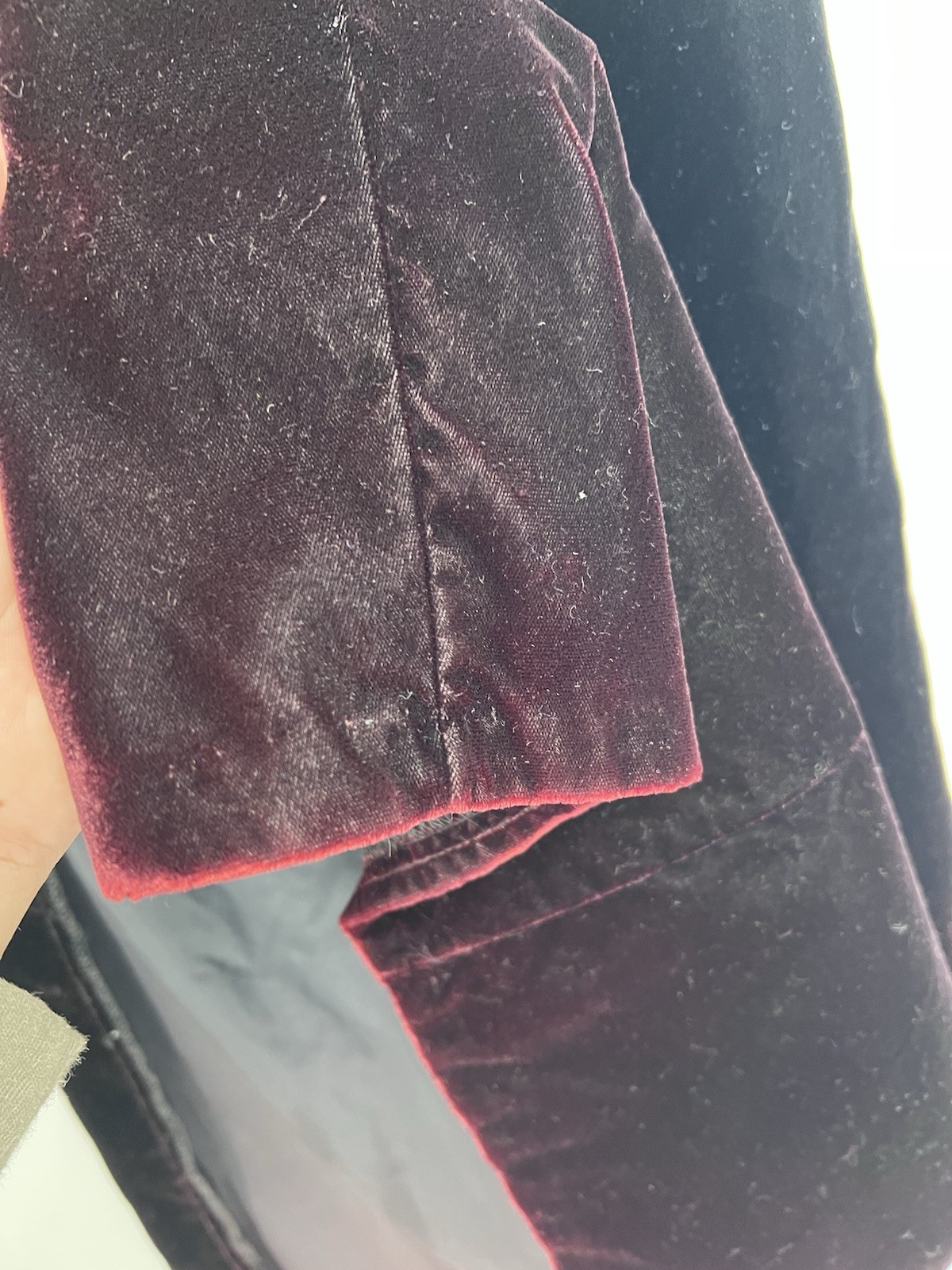 Vintage 90s Robyn’s & Diane Dark Red Velvet Maxi Pencil Skirt Asian Detail 5