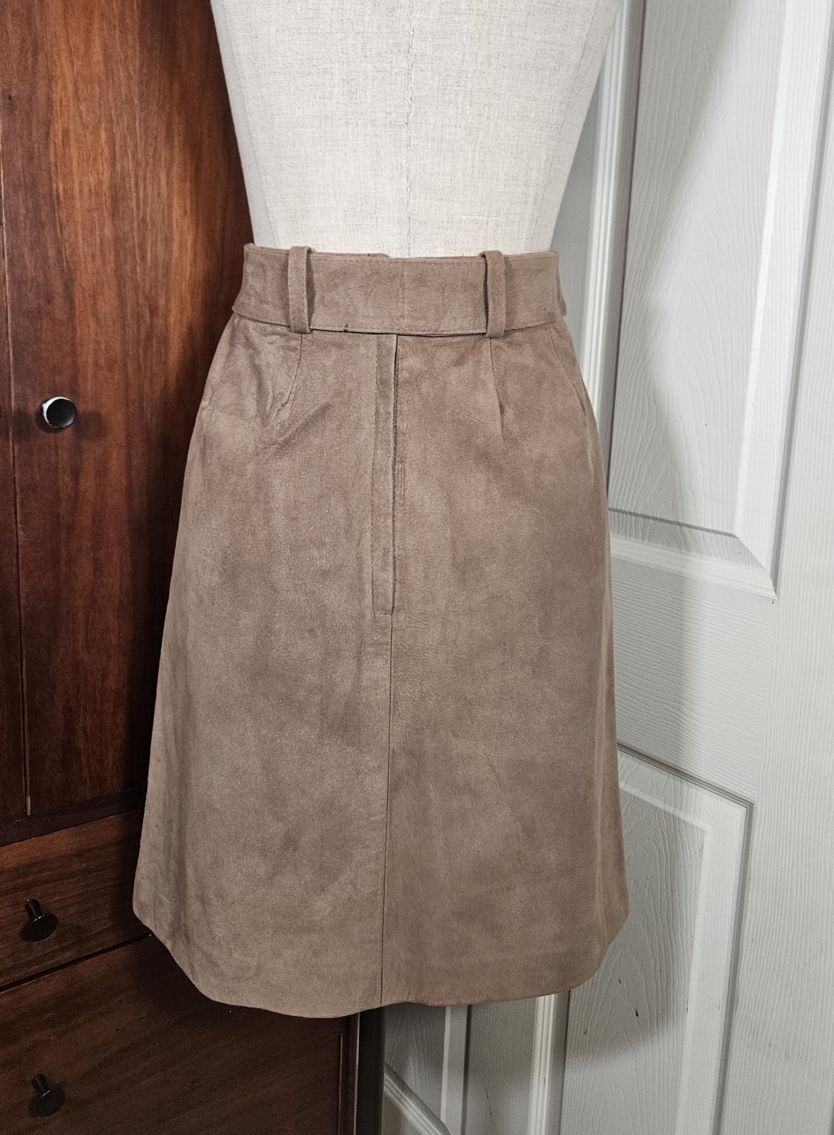 VTG 60s 70s Faux Suede Skirt A-line Midi Tan Belt Mod Gogo Hippie Boho Chic 8