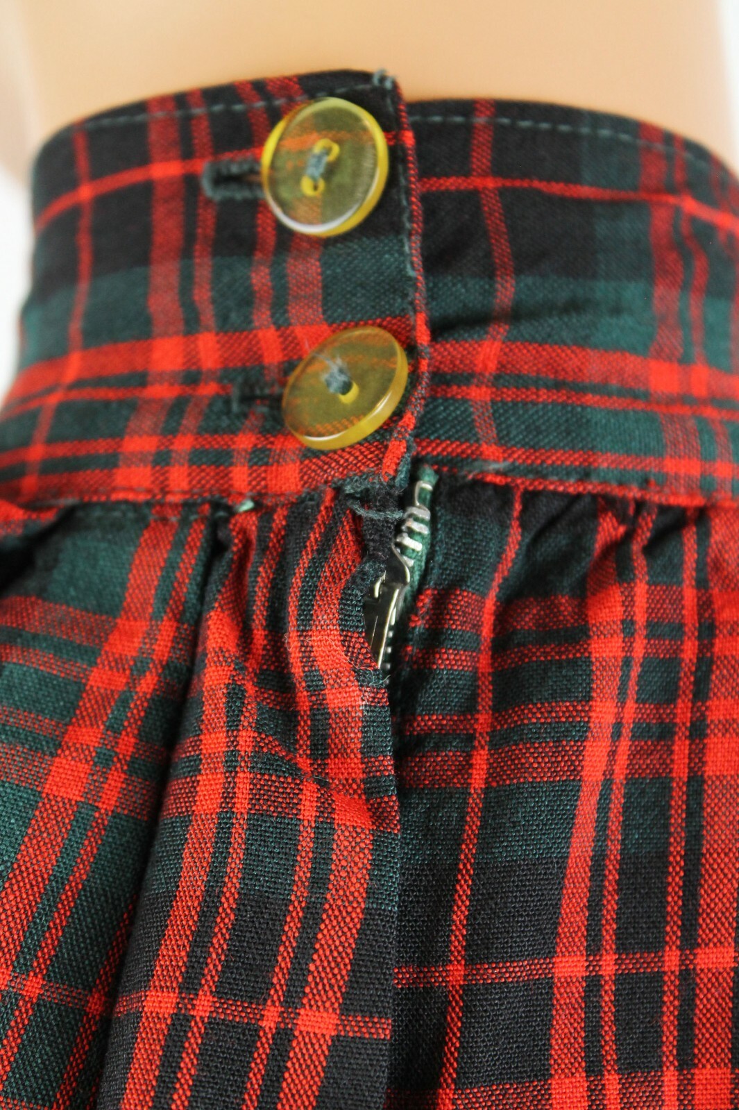 Vintage 60s Skirt Sz XXS Red Green Black Plaid Lightweight Wool Schoolgirl 2XS