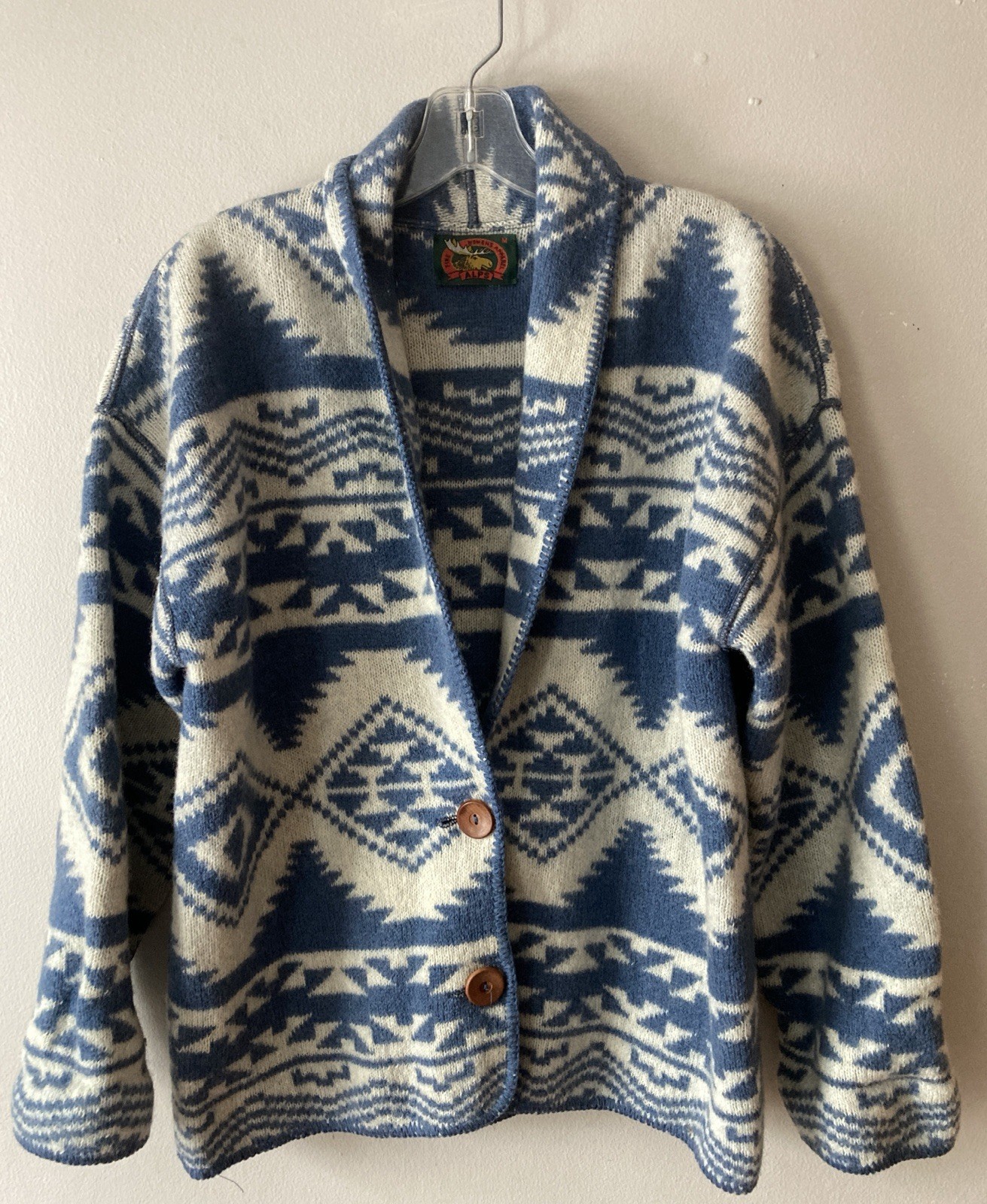 VTG Alps Fine Womens Apparel 100% Pure Wool Sweater Wood Button Cardigan Sz M US