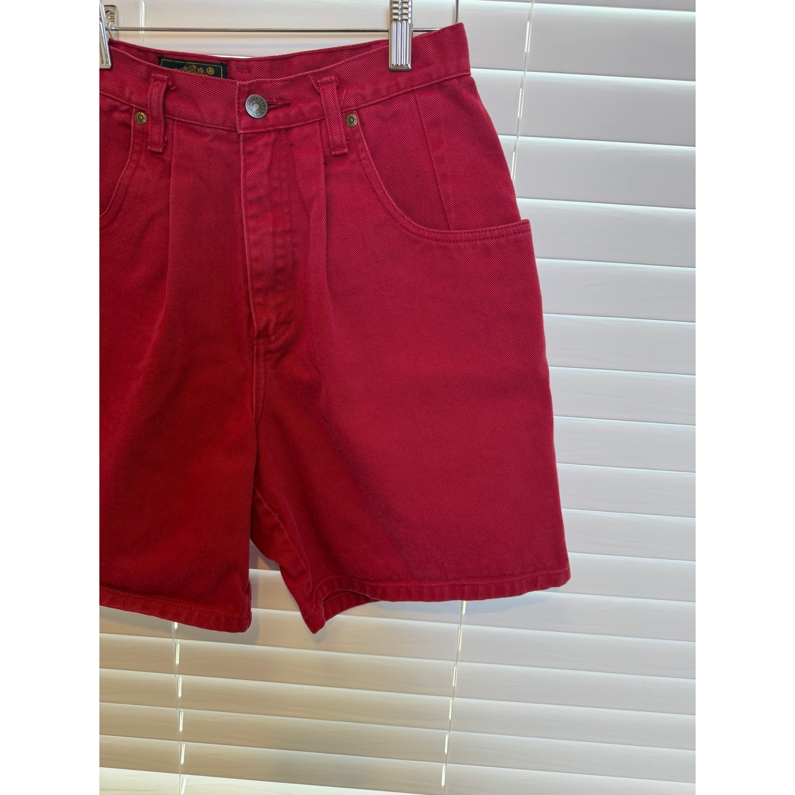 Vtg Eddie Bauer Red Denim Mom Shorts Womens XS Retro Baggy 90’s High Rise