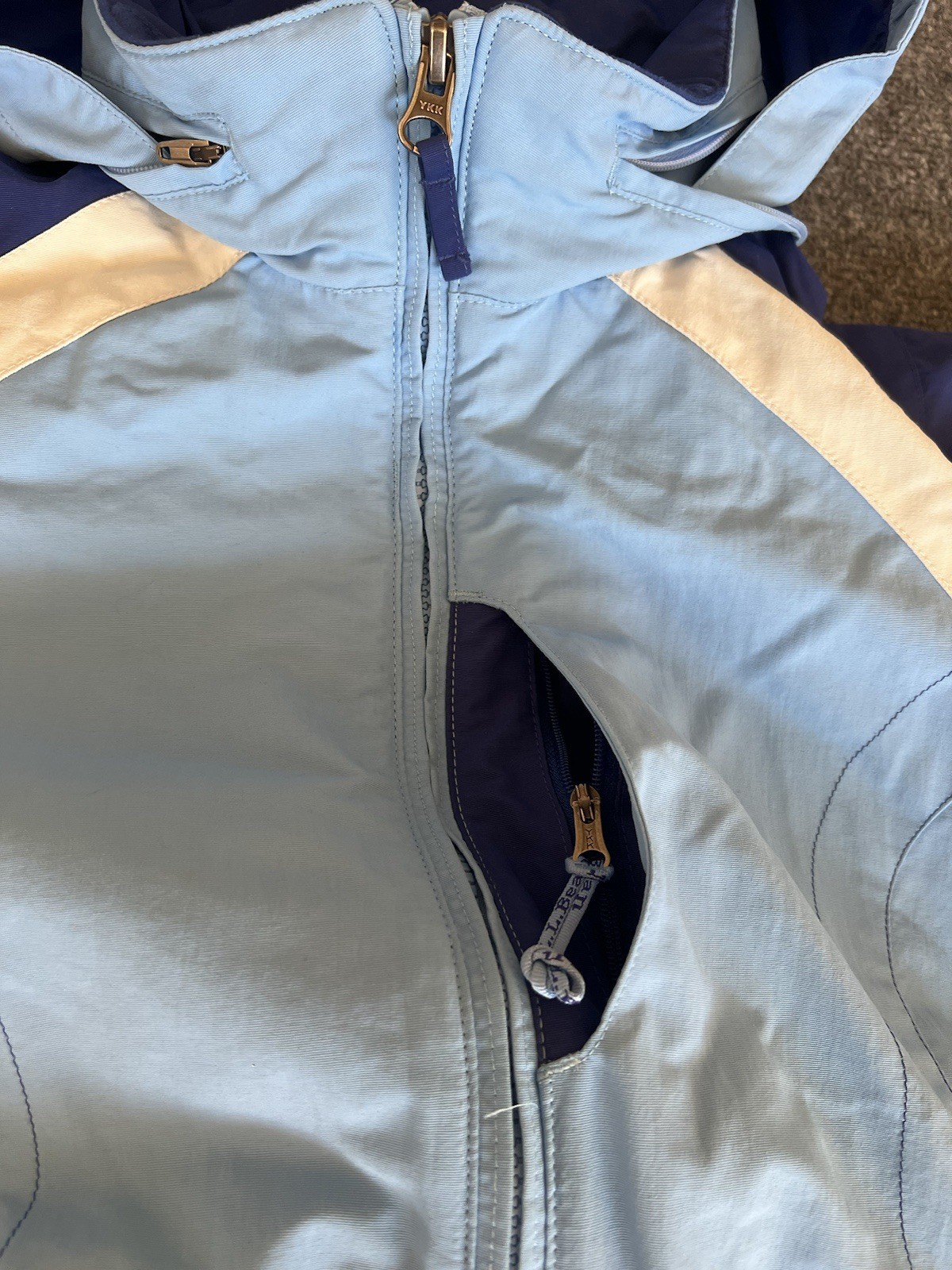 L.L. Bean VTG Womens Jacket Windbreaker 2-Tone Blue Packable Hood Nylon Large