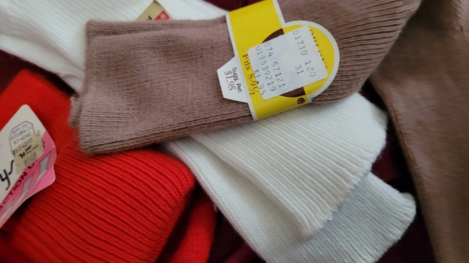 LOT OF 6 PAIRS OF NEW VI TAGE SOCKS~PUFFY~CRESLAN~WOOLWORTH WOOLCO & TRIMFIT