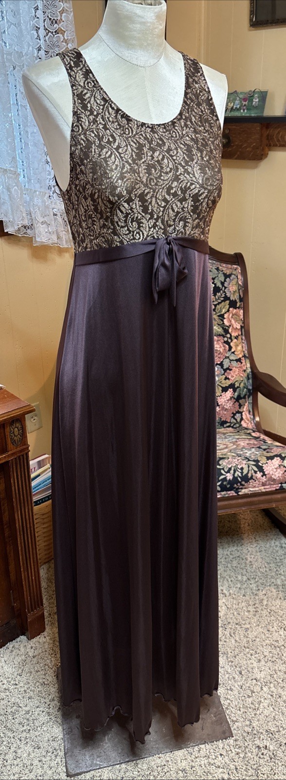 VTG Shadowline Nightgown Small Lace Maxi Nightgown Sleeveless Brown Gold