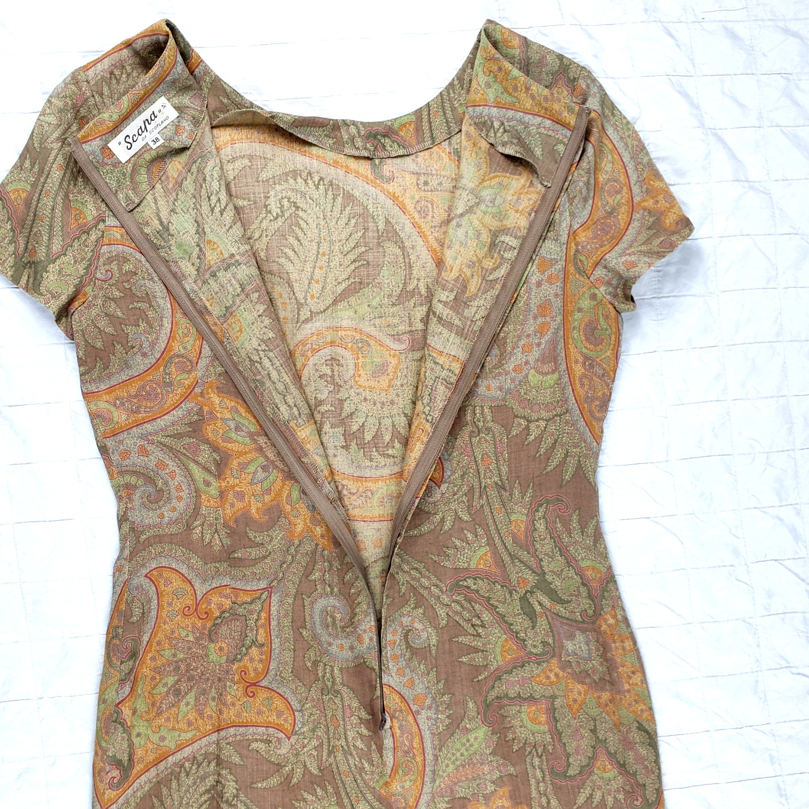 VTG Scapa of Scotland Brown Paisley Sheath dress 70s Secretary Sz SMALL (Tag 38)