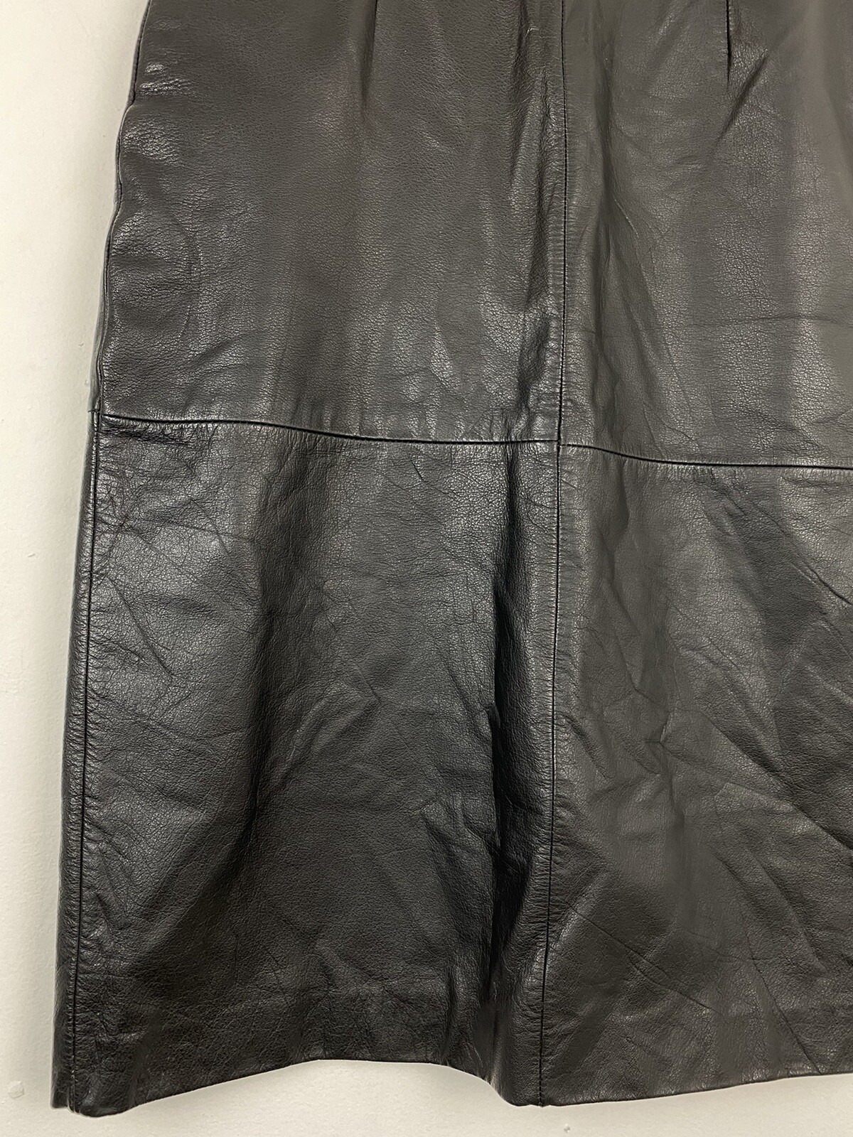 Vintage Avon Fashions size 7/8 Women’s Black Leather Pencil Skirt