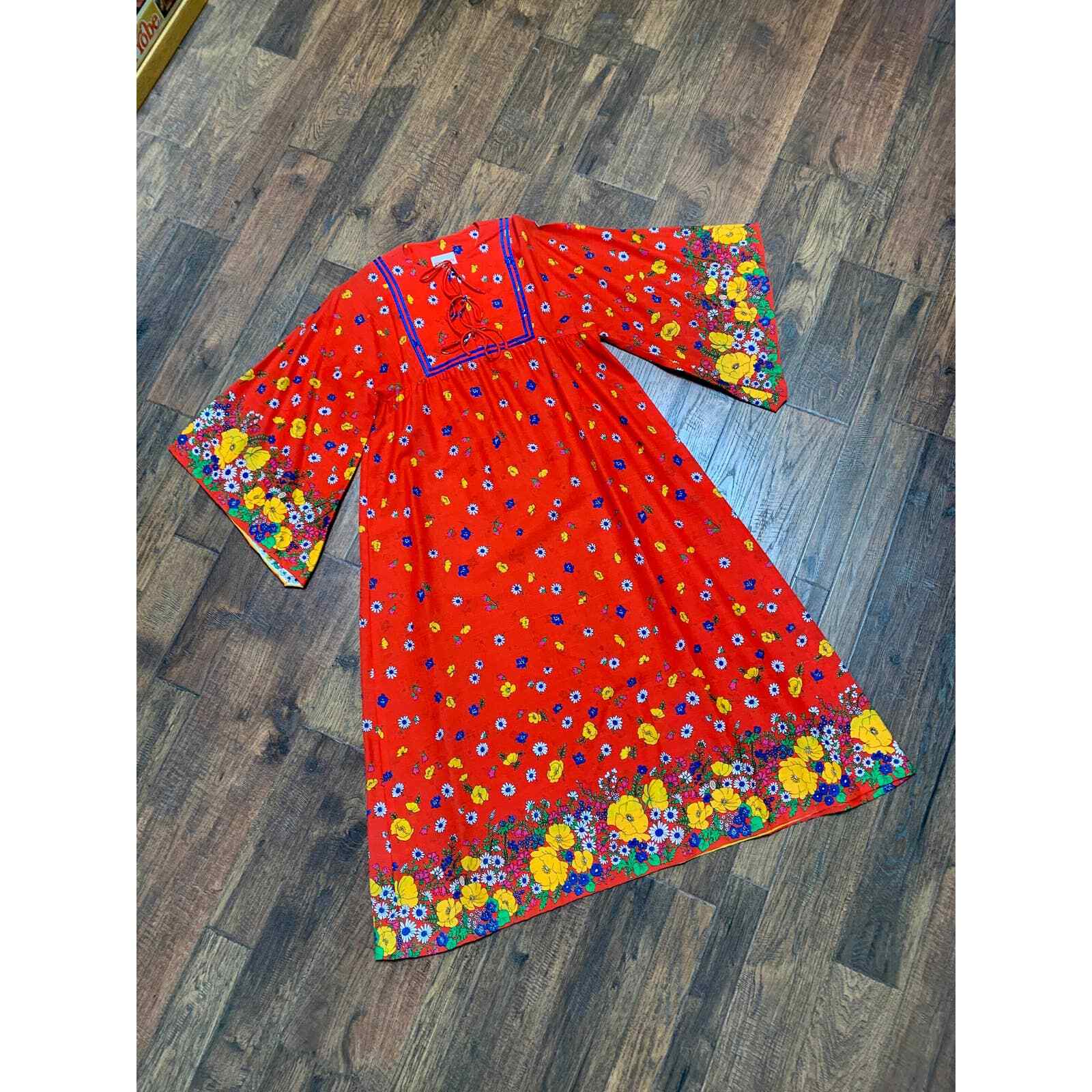 70s Vintage Mindy Malone Empire Waist Kimono Sleeve Dress – California Florals