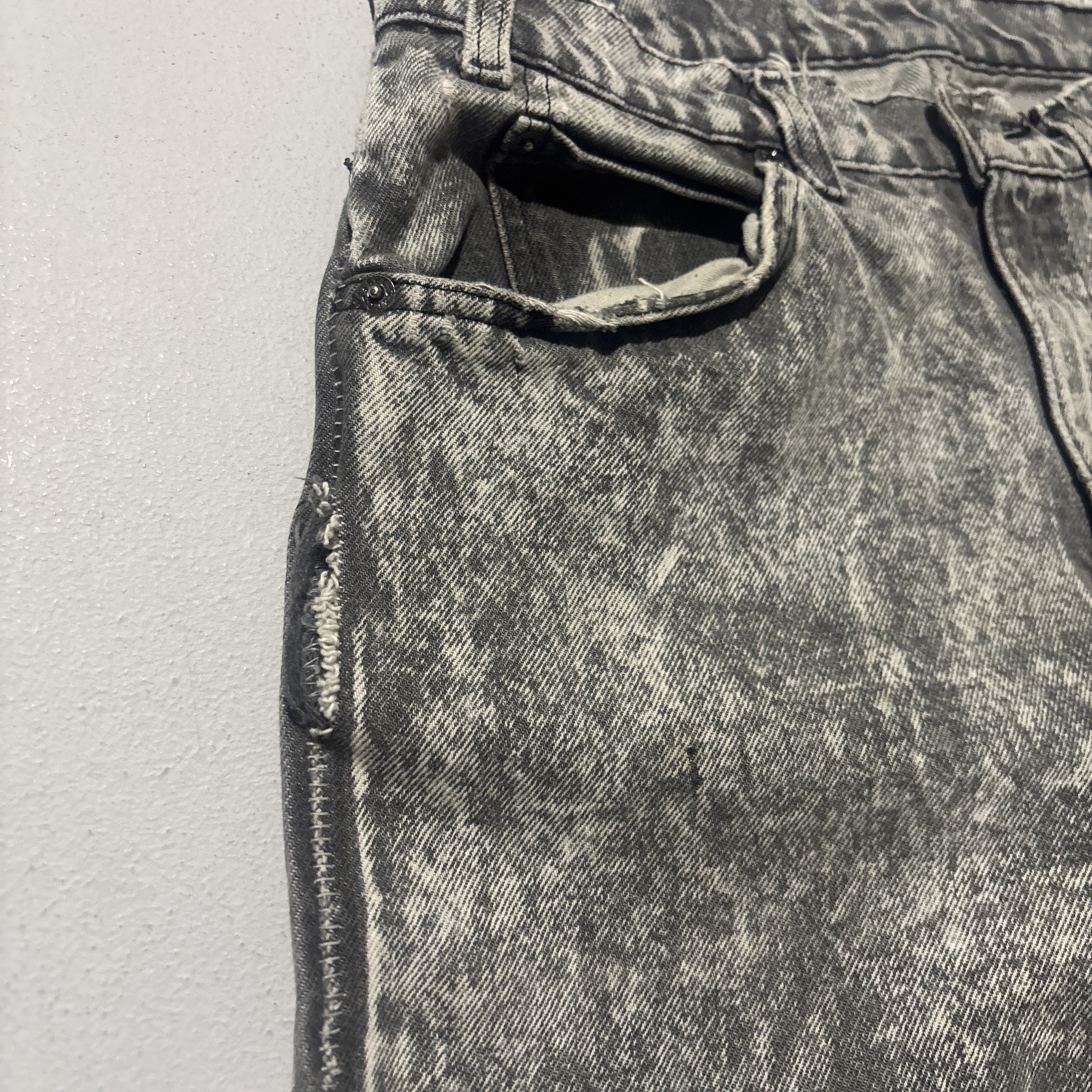 Vintage 80’s Levi’s 32 Black Acid Washed Denim Cutoff Shorts Raw Hem USA
