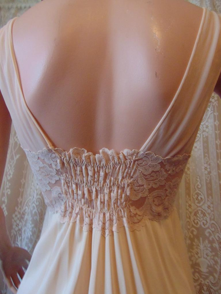VTG Glydons Peignoir Set Chantilly Lace Bell Sleeve Robe Nylon Gown 36B