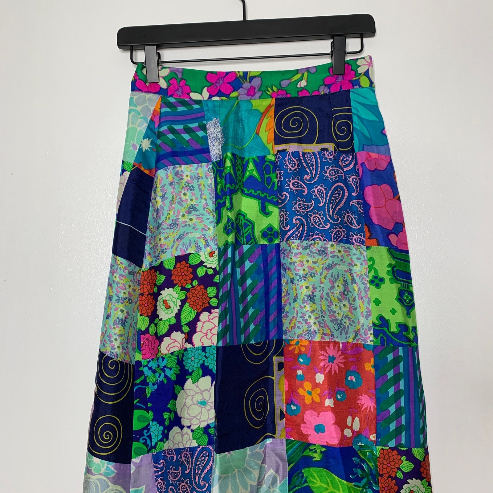 Vintage 60s Womens XS US 4 Bohemian Boho Silk Patchwork Wrap Style Maxi Skirt
