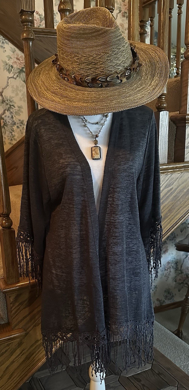 Vintage Eyeshadow Kimono; Dark Gray W/Lace & Fringe Sleeves & Hem; Size Medium