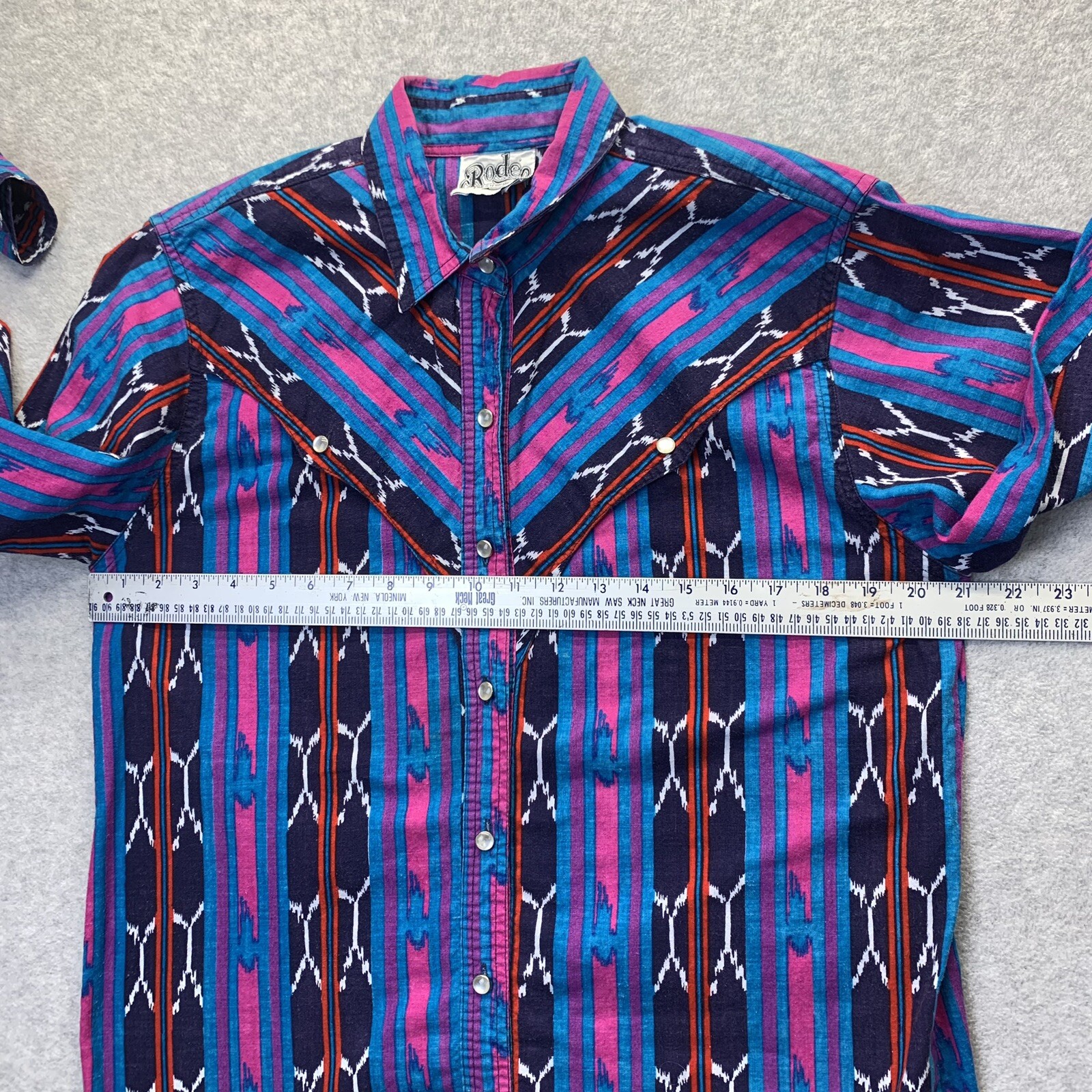VTG Rodeo Western Wear Women’s Multicolor Cropped Long Sleeve Western Top Sz L