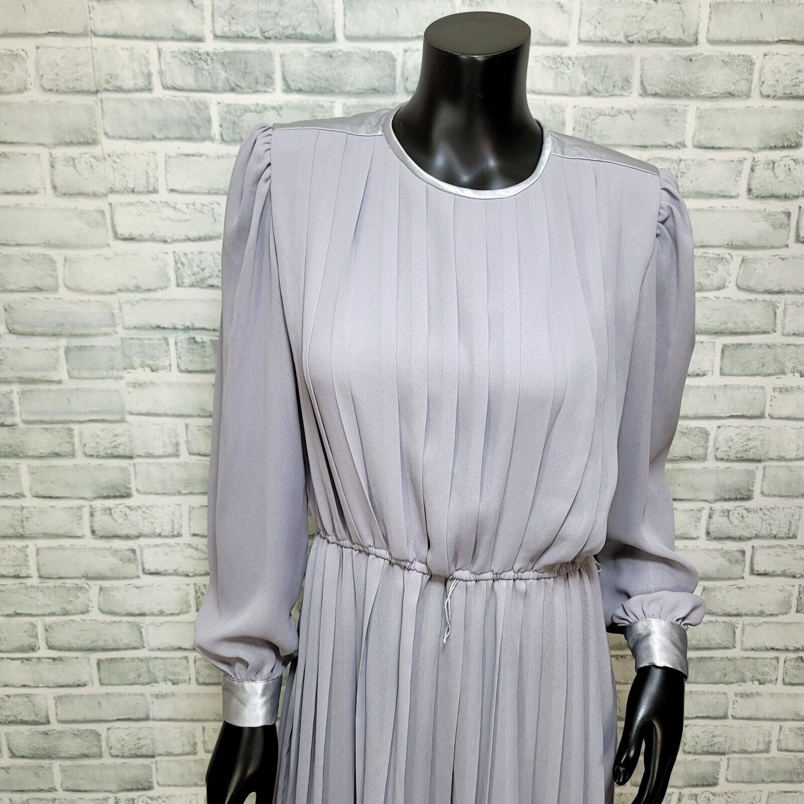 Dim The Lites Petites Lavender Grey Pleated Midi Dress Satin Trim Size 6 Vintage
