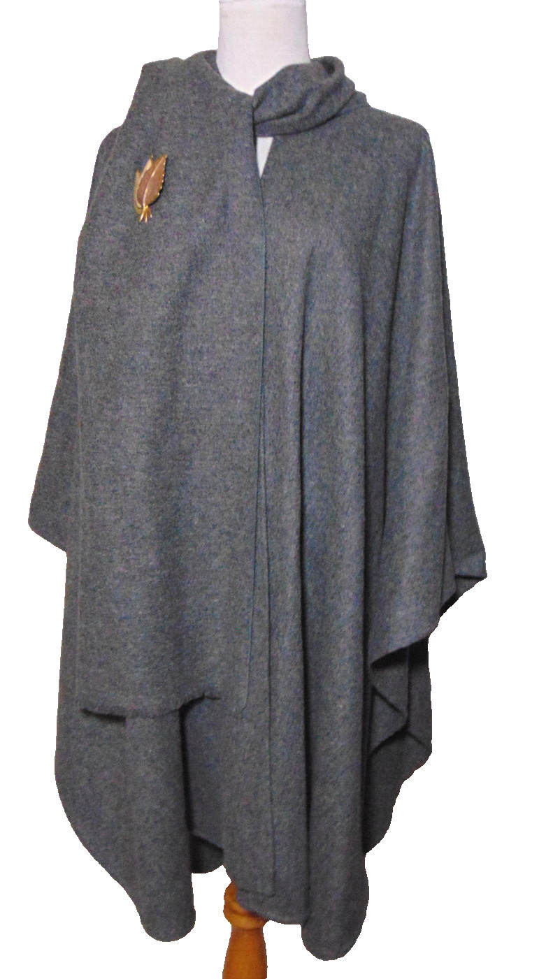 VINTAGE MADEMOISELLE WOMENS WOOL BLEND CAPE ATTACHED SCARF,BROOCH PIN CLOAK~L-3X