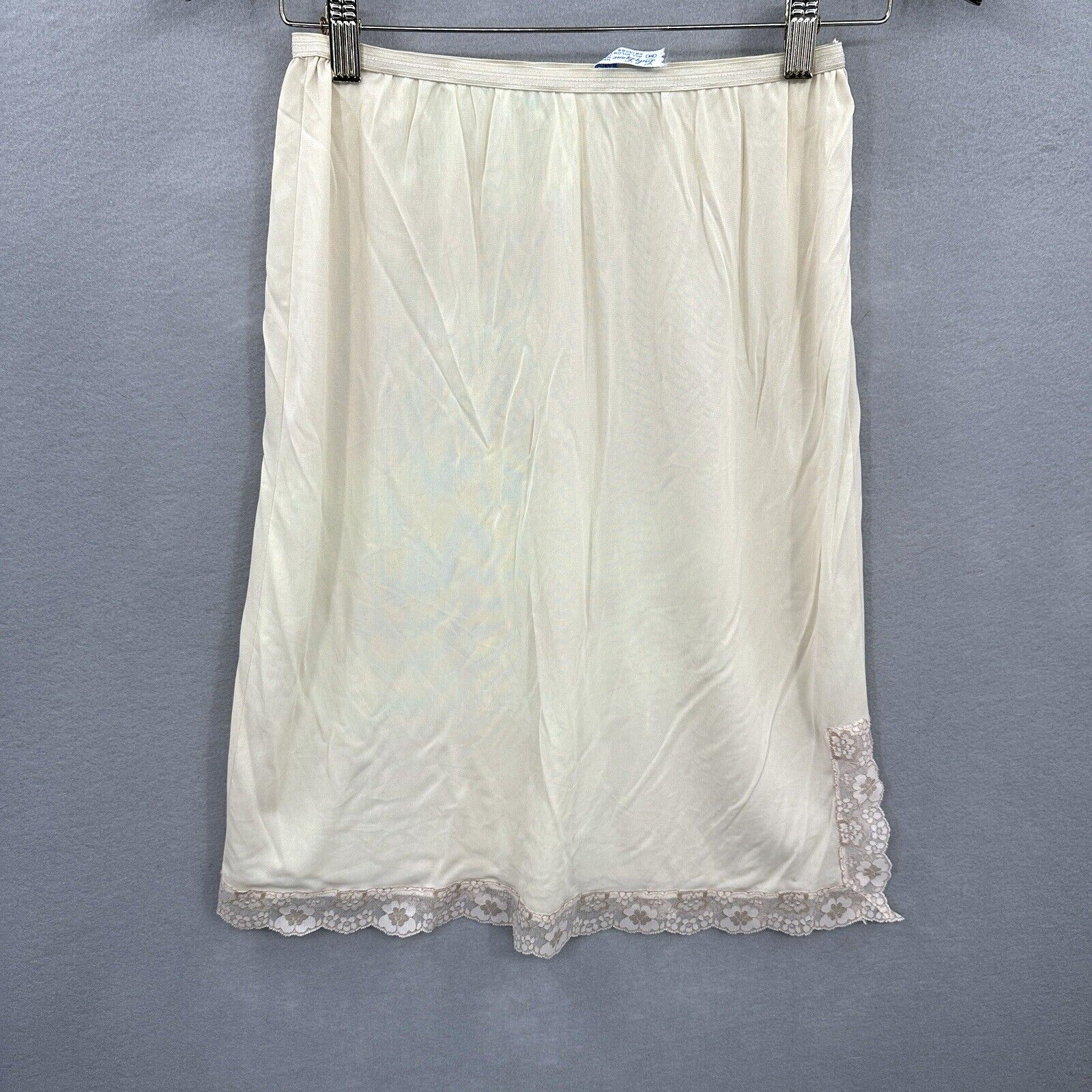 Lady Lynne Vintage Nylon Slip Women’s Medium Neiman Marcus Pink Nude Lace READ