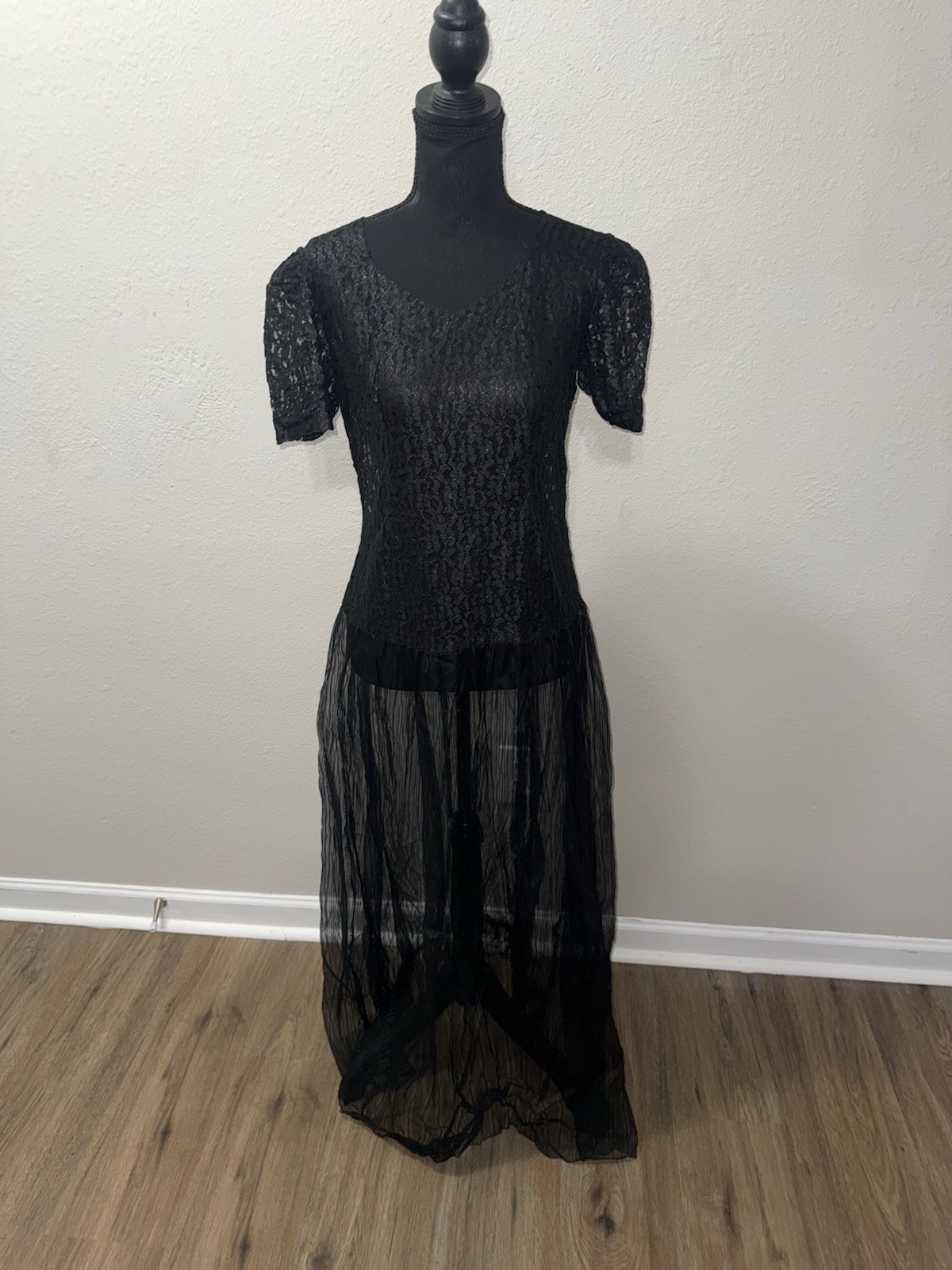 VTG Black Floral Lace Maxi Gown Sheer Tulle Skirt Gothic Whimsical XS S 56″ L