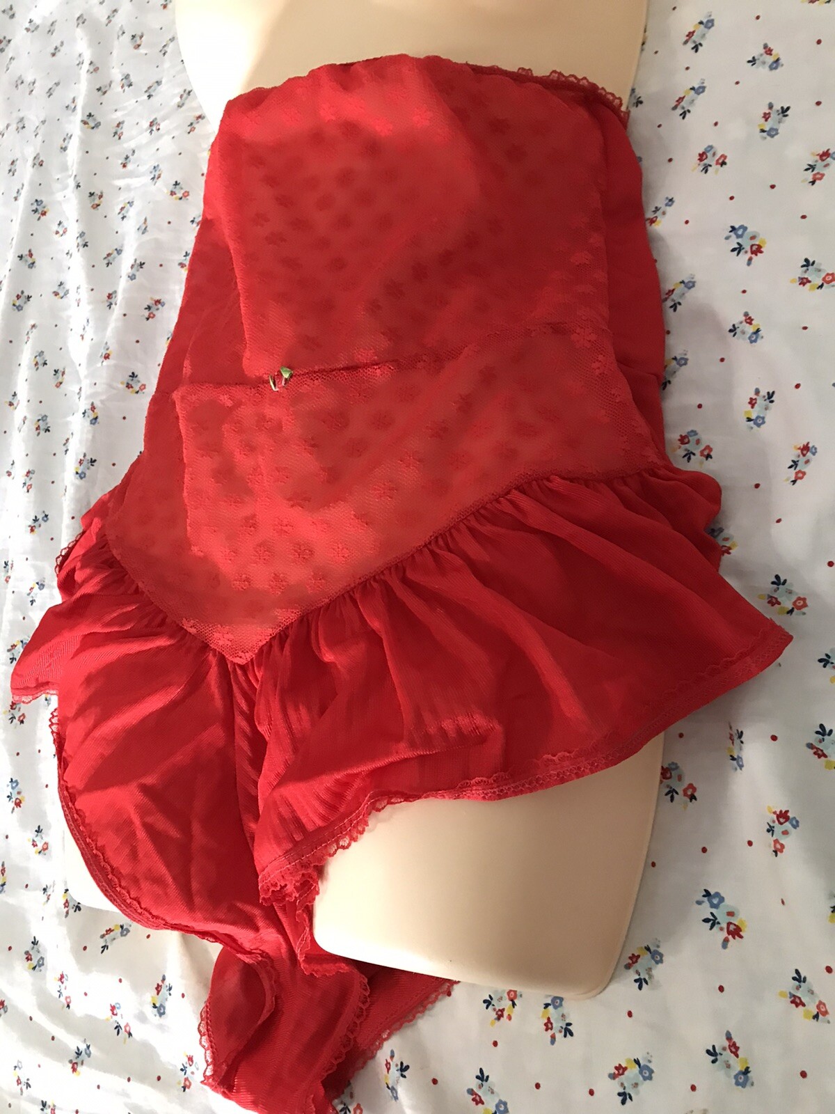 VINTAGE Spotlight Beautiful Red Panties 100% Nylon Size S