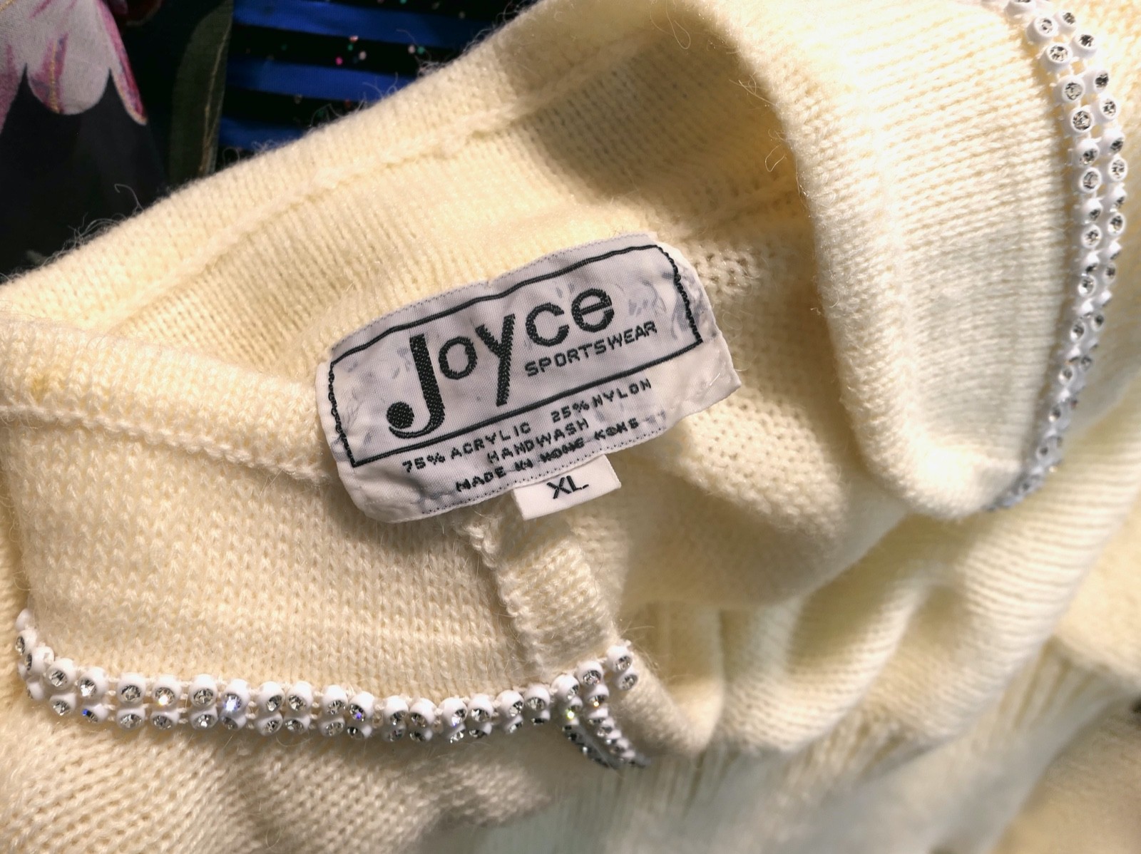 Vintage 70s 80s Rockabilly Rhinestone Creamy White Cropped Dolman Sweater XL