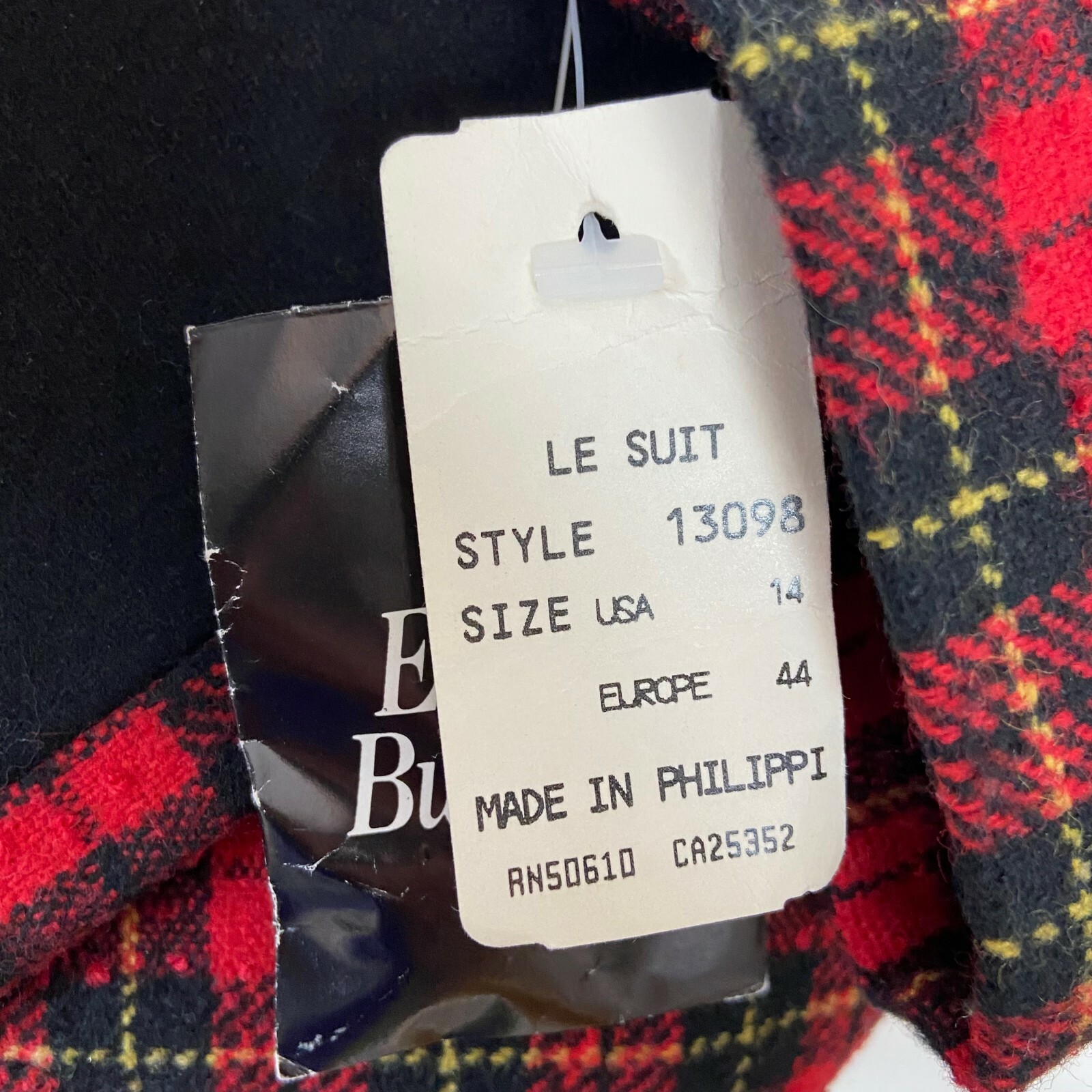 Le Suit Blazer Jacket Womens Sz 14 Red Black Plaid Long Sleeves Collared New