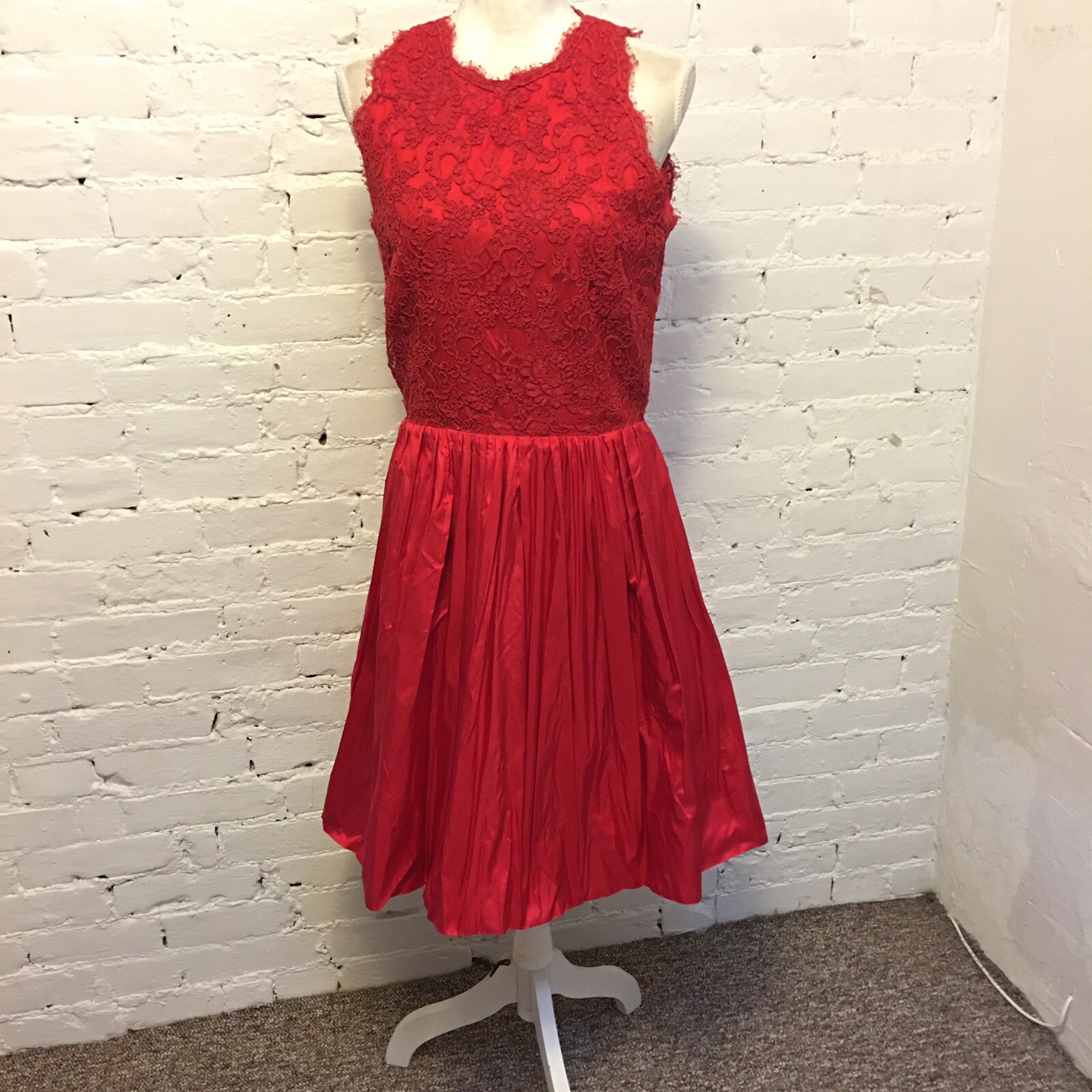 Catherine Regehr vintage 90s lace taffeta party dress red size large