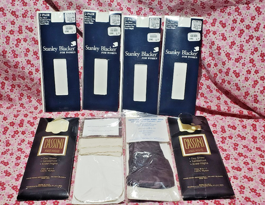 16 Pair NOS Vintage Knee Hi High Nylon Stockings One Size 8-1/2-11 White Black