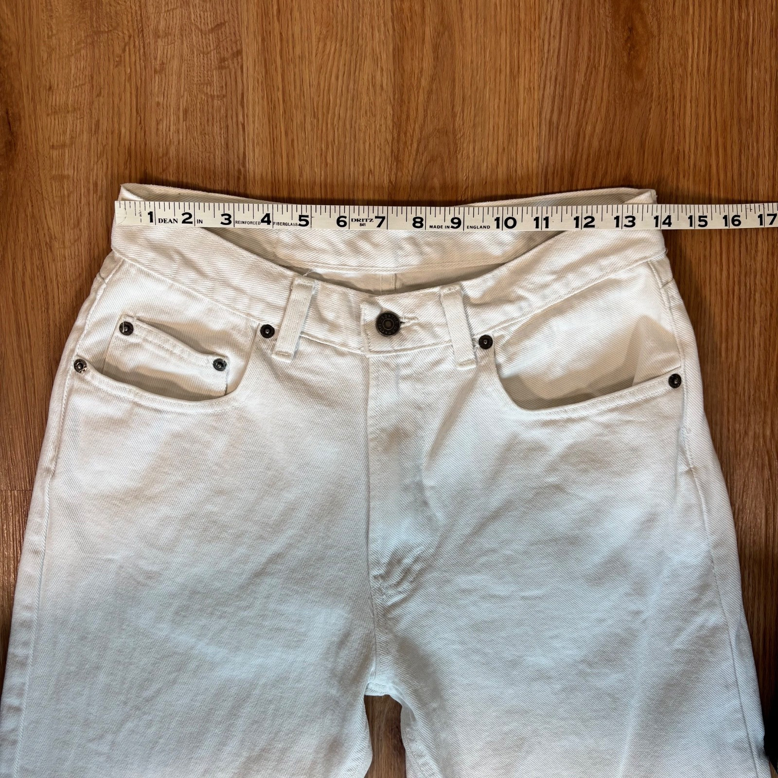 VTG Gap Jeans Loose Fit 90s Women’s Sz 26 White Made in USA Coastal Minimalism