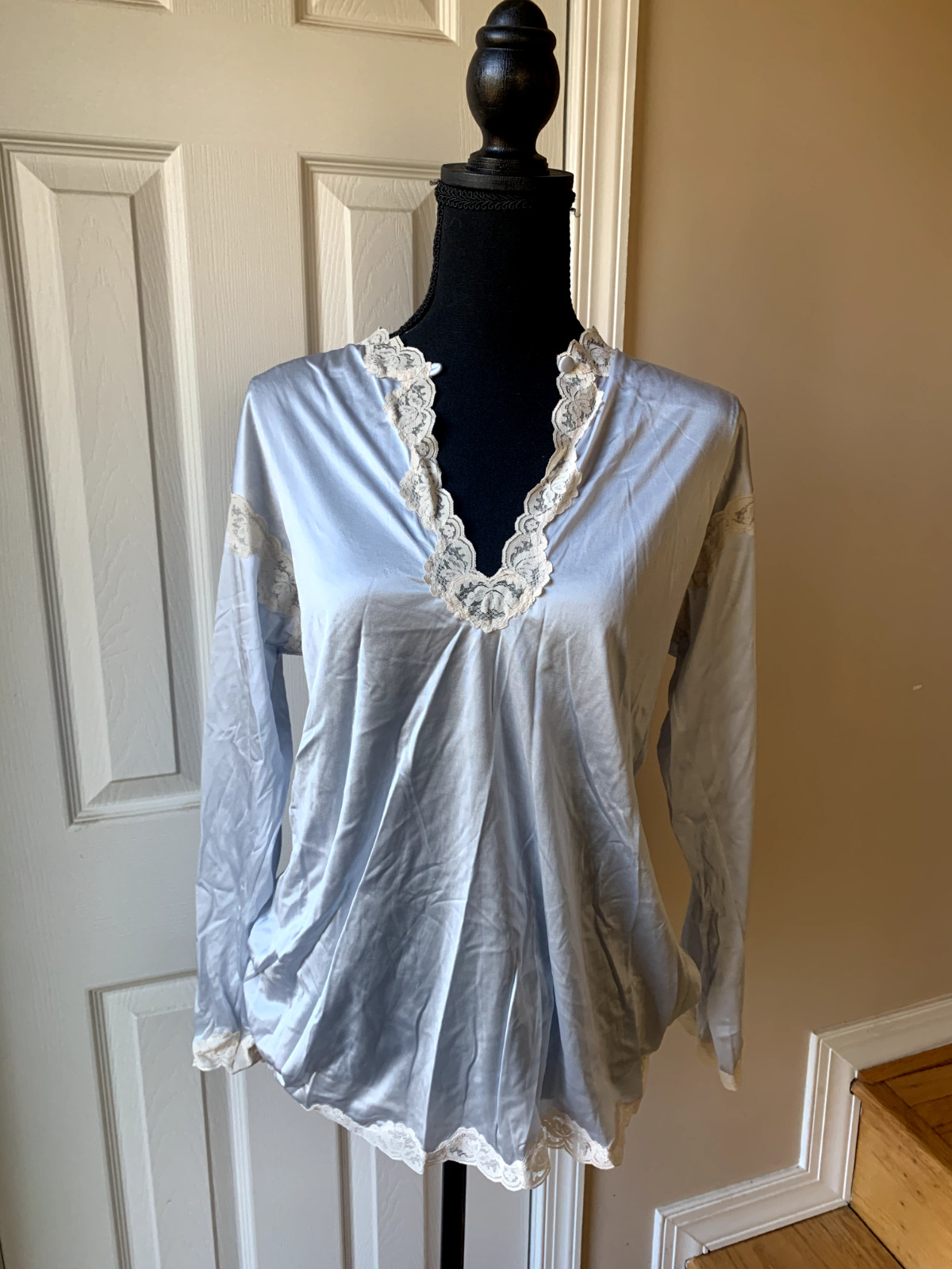Vintage Papillon by Paula Carbone Blue Lace Trim Sleeved Antron III Nylon Small