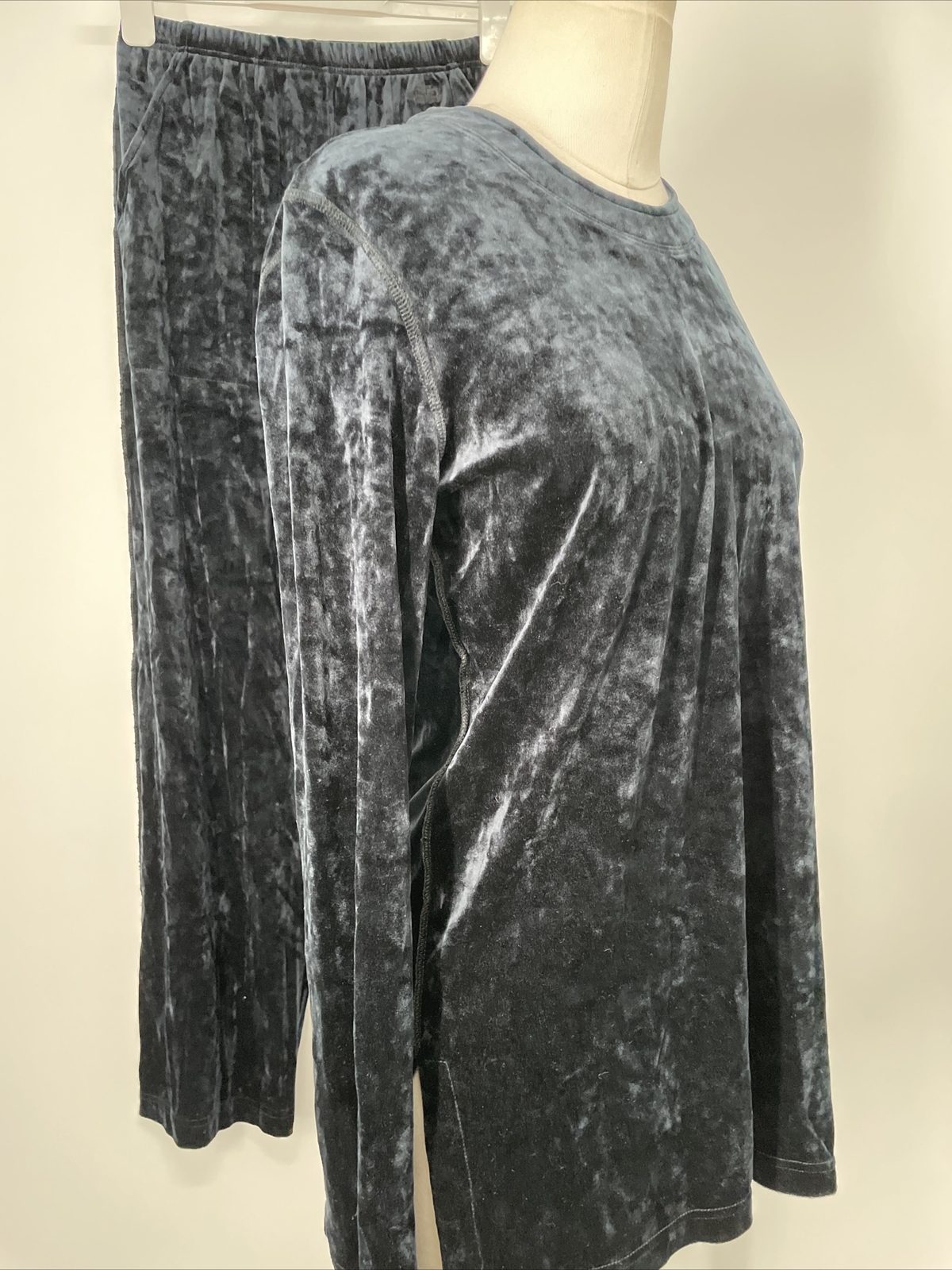 Sonia Rykiel velour 2 pieces black velvet long sleeves pull over shirt-pants M/S