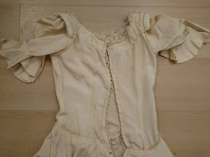 Vintage Faille Wedding Dress Full Skirt Cream Ivory Bridal Gown 34″B 27″W