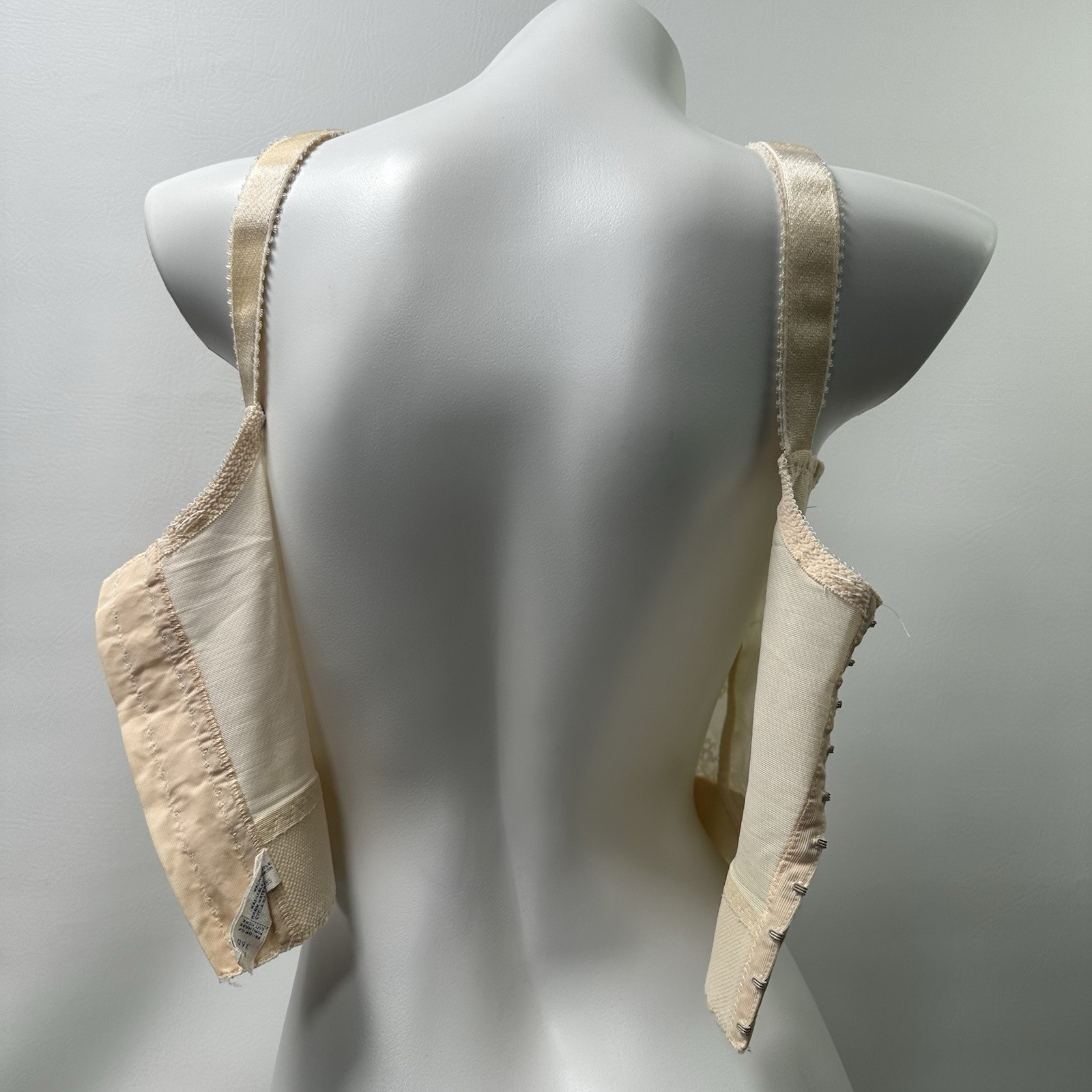 Vintage Bali 3300 Longline Bra 36D Lace Bustier Retro Pin-Up 1985