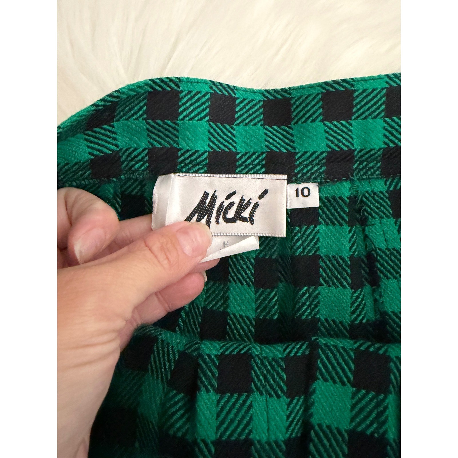 Vintage Micki – 100% Wool Pleated Skirt Green and Black Buffalo Check Plaid