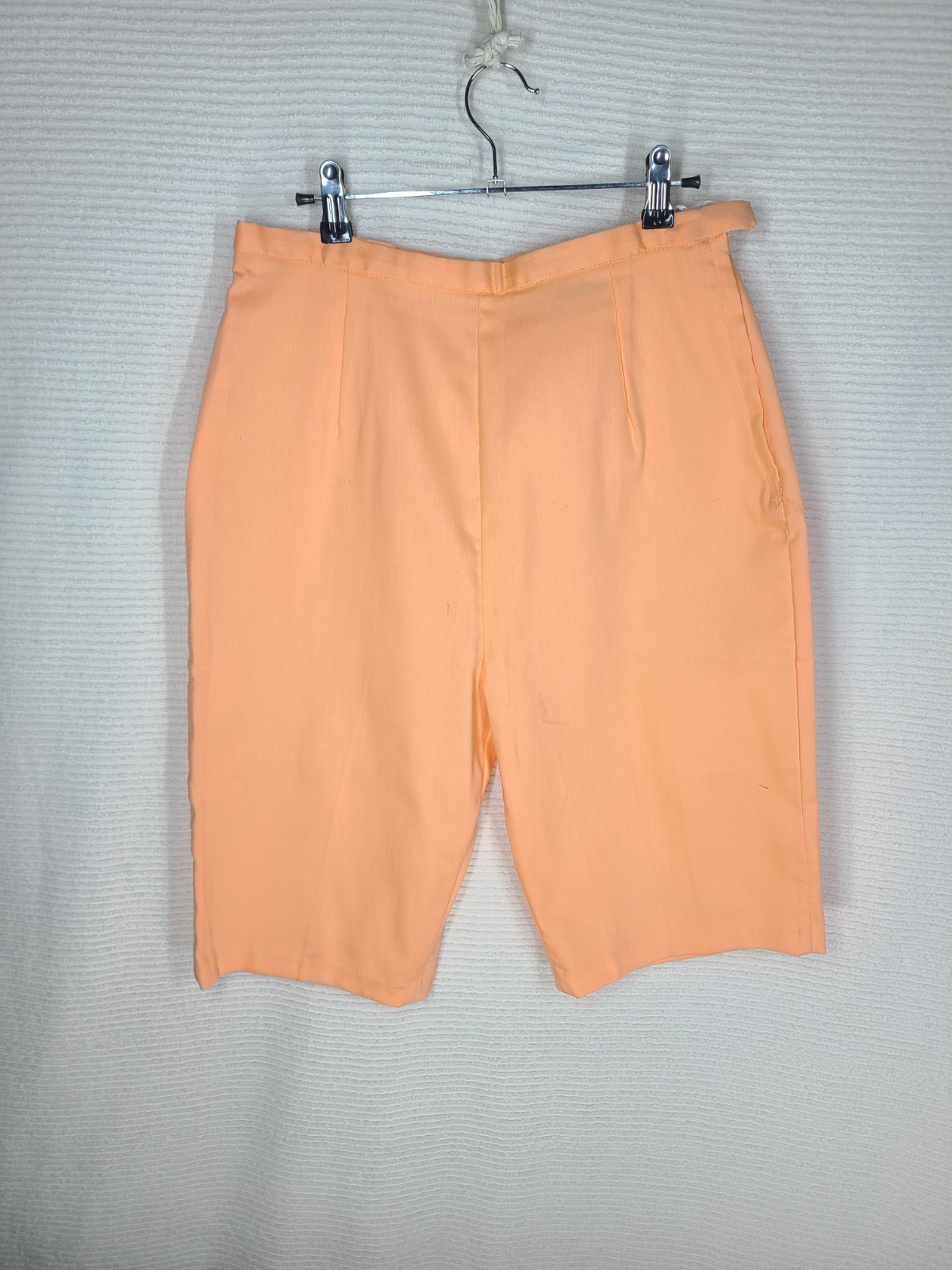 NOS Vintage 1960s Women’s Shorts 31w Large Orange Canvas Adjustable Waist Retro