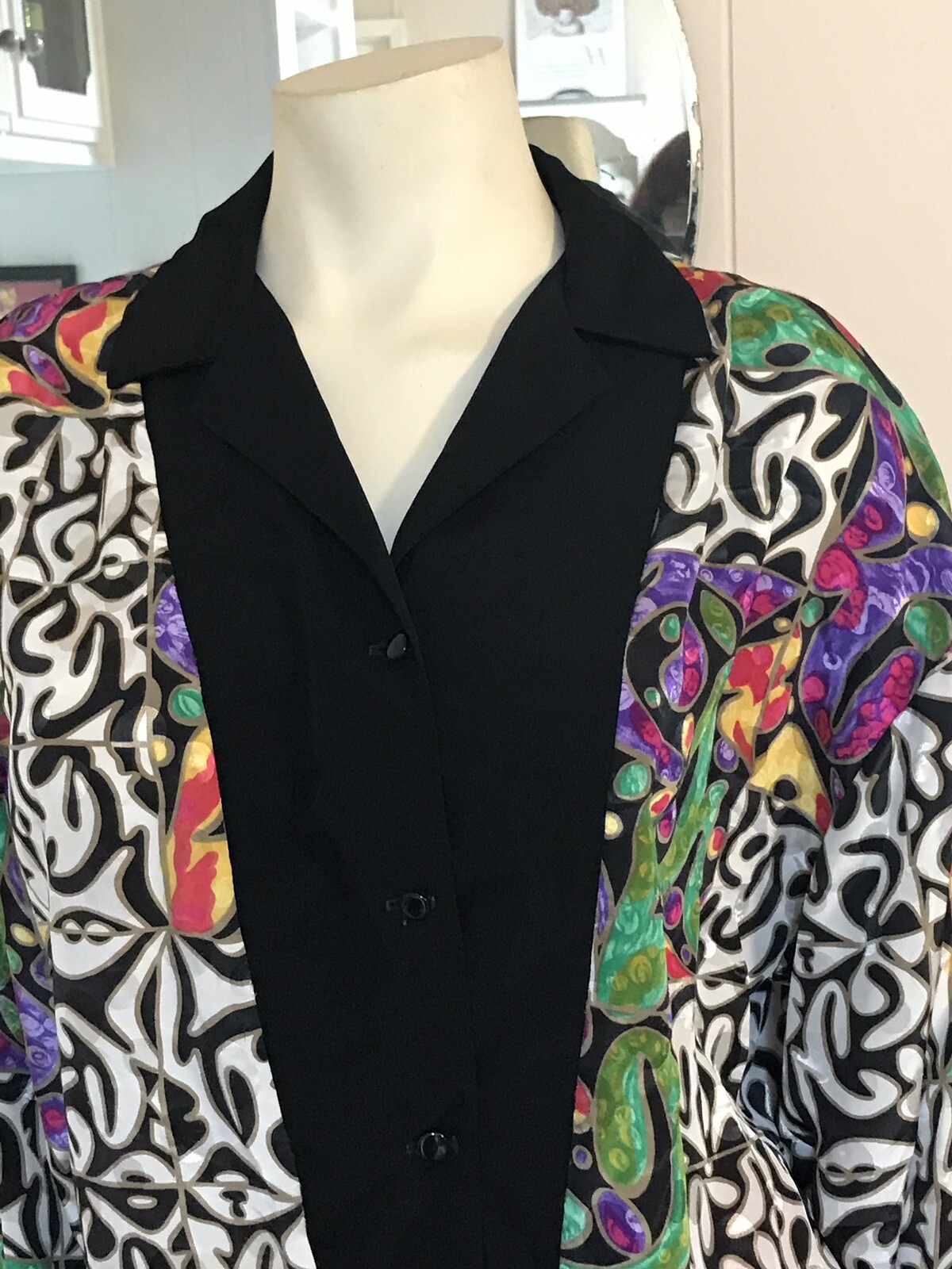 Vintage 1980s Siasia New York Colorful Asymmetrical Black & Abstract Top Gen Sm