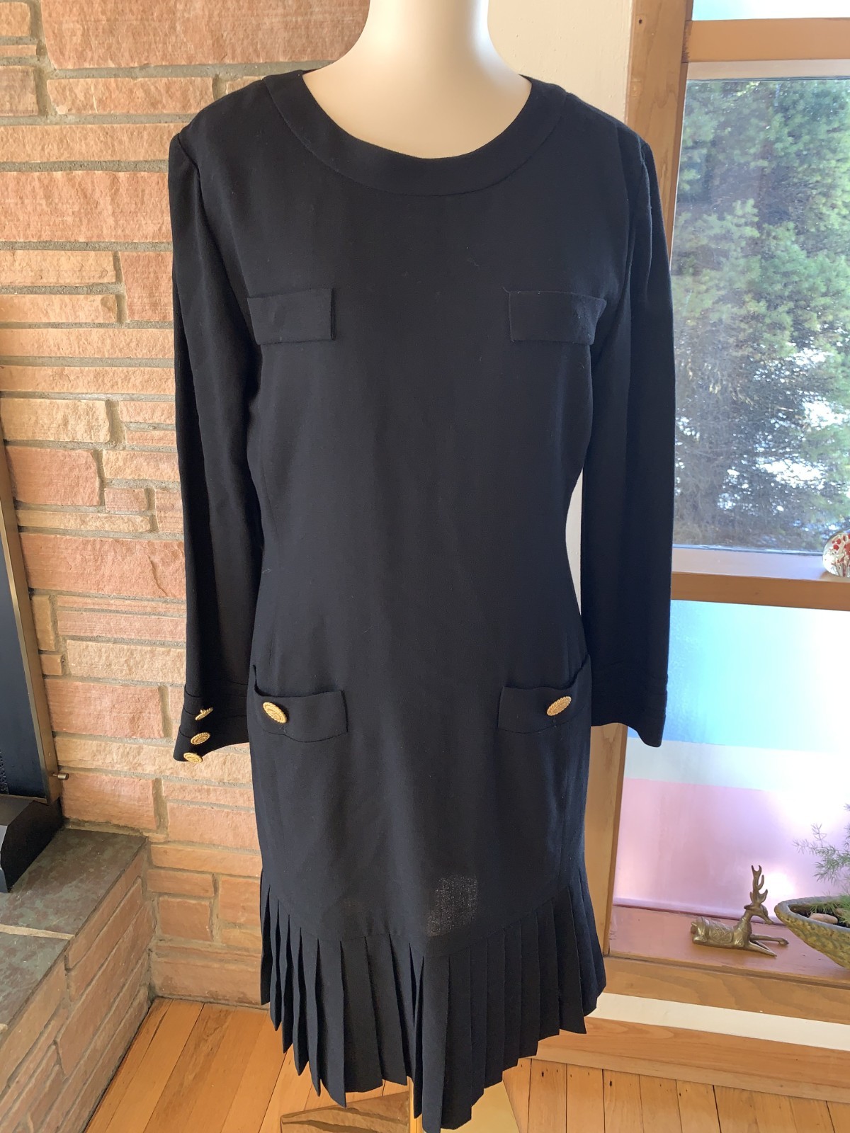Vintage Dana Buchman Dress 14 Wool Gold Buttons Shoulder Pads Pleated